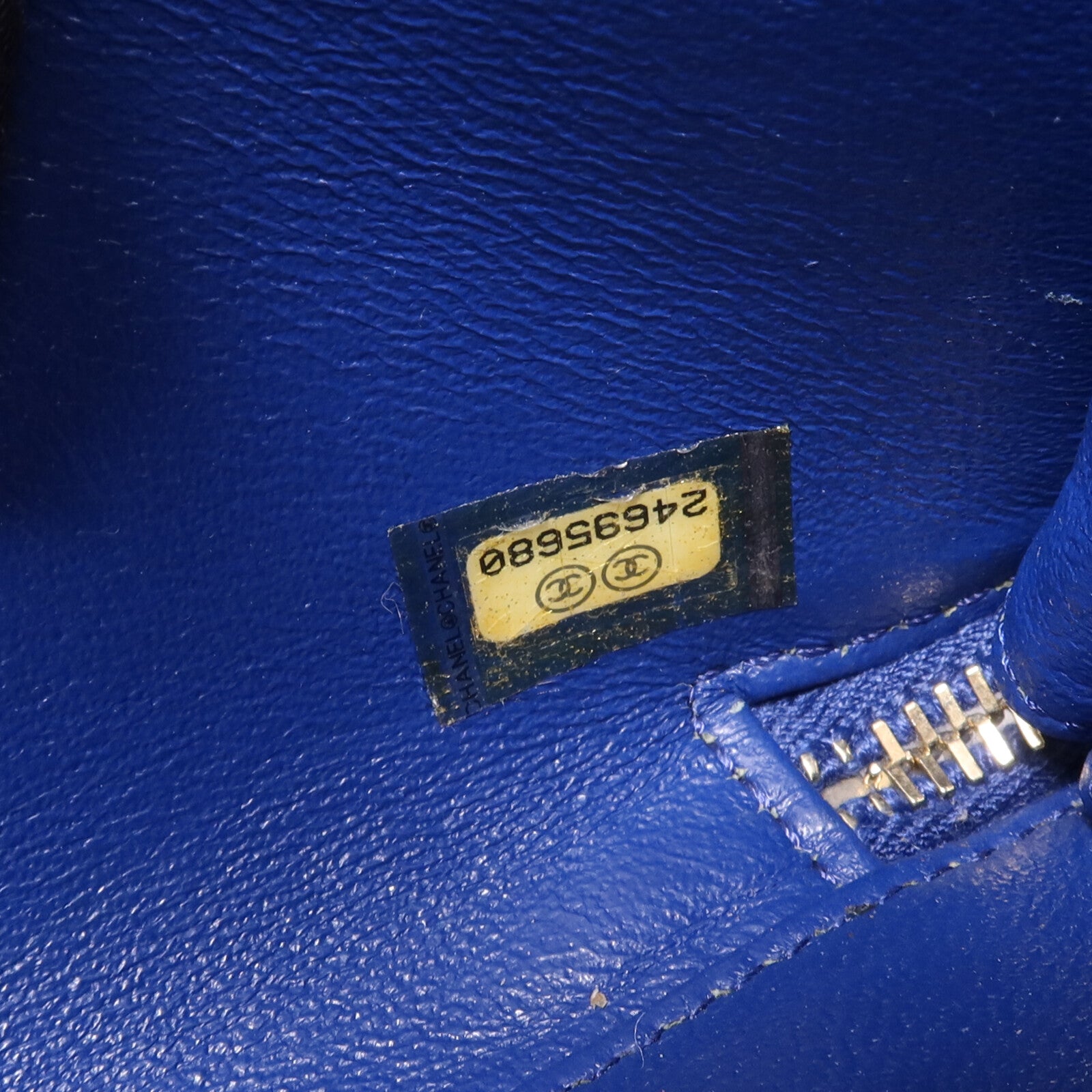 CHANEL 牛皮皮革Business Affinity金扣鏈帶肩背袋
