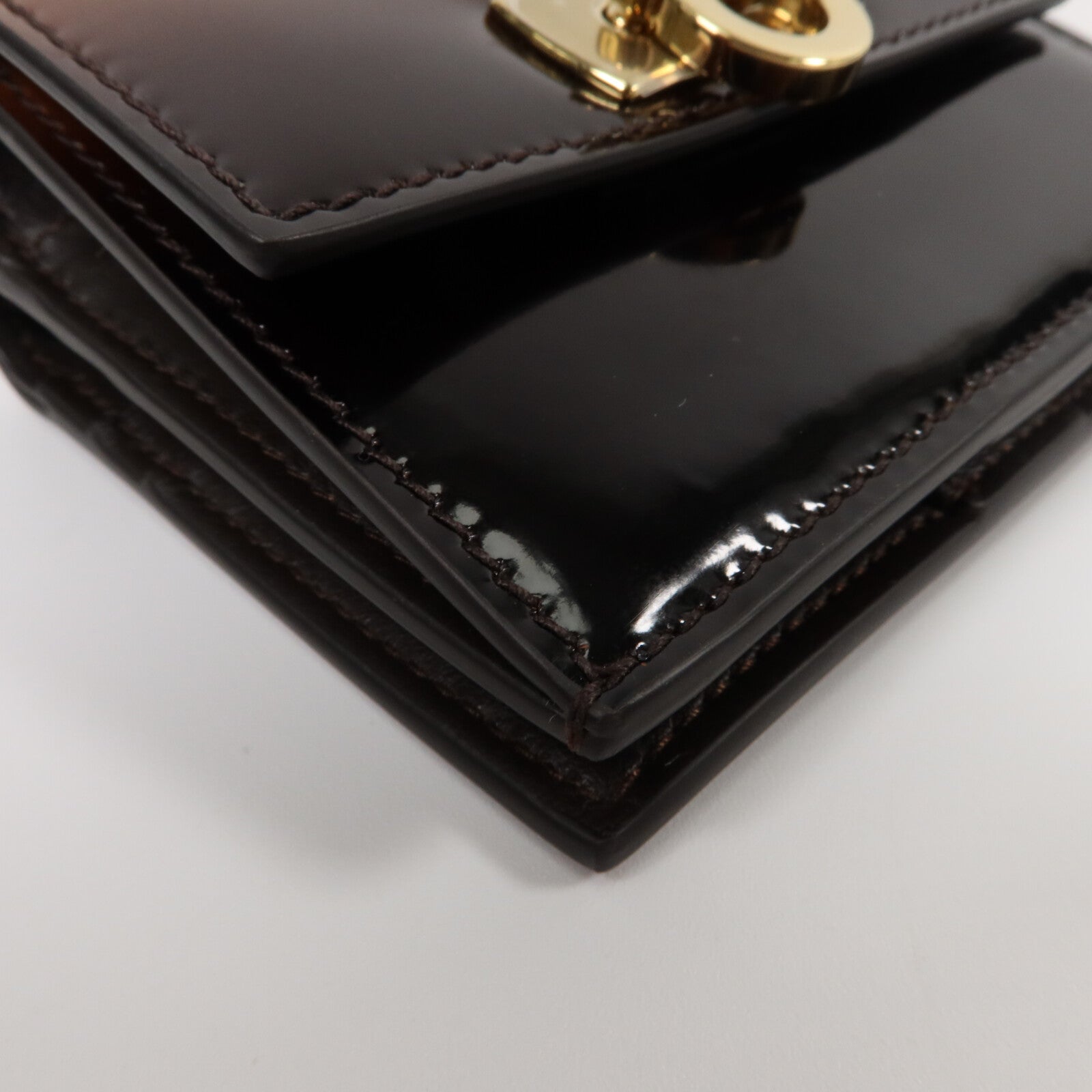 Salvatore Ferragamo 牛皮皮革Wanda Gancini Compact Wallet錢包