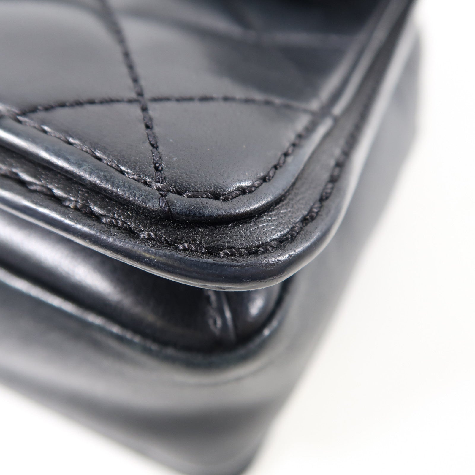CHANEL 菱格牛皮皮革Chain Shoulder銀扣鏈帶肩背袋黑色
