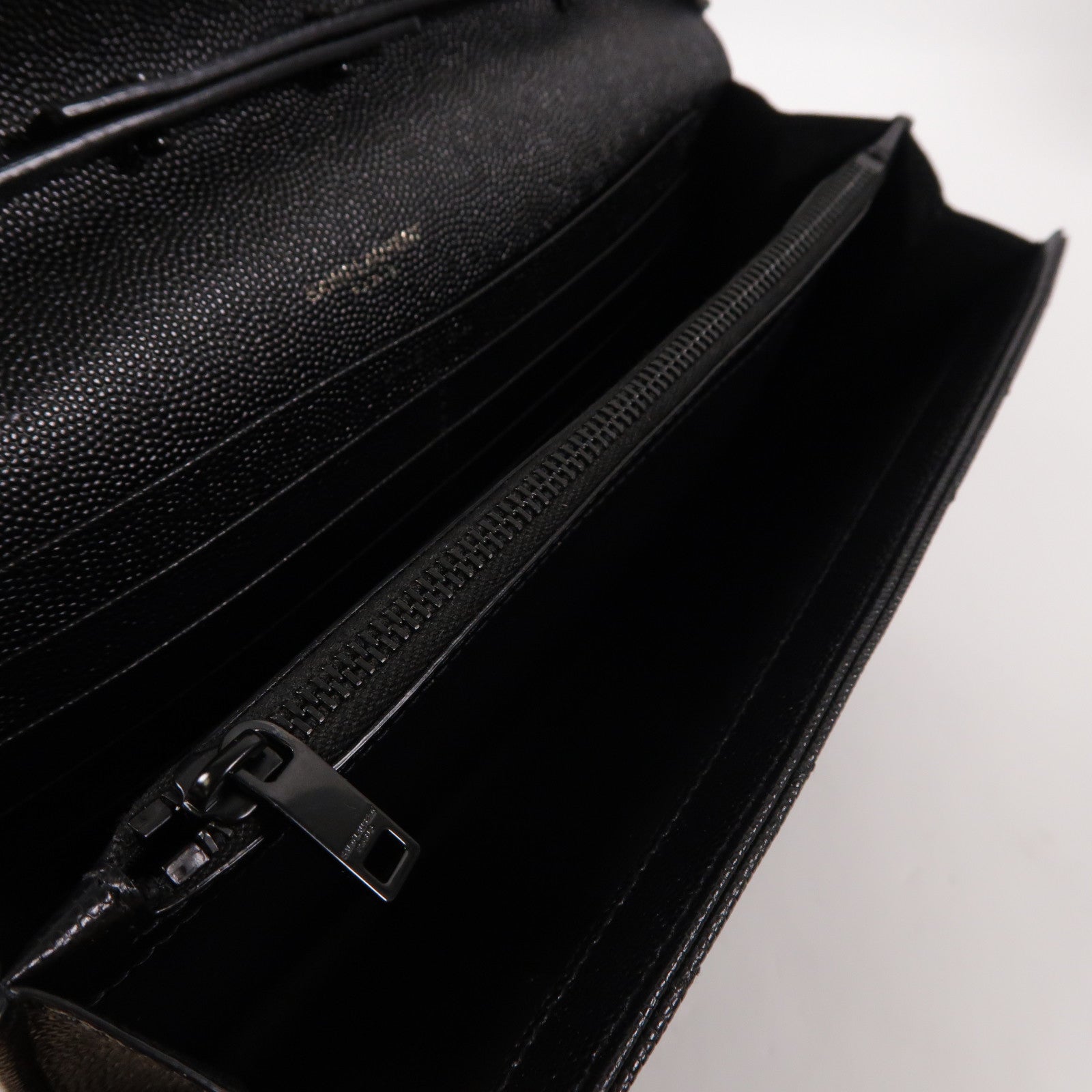 SAINT LAURENT 牛皮皮革Wallet On Chain鏈帶肩背袋黑色