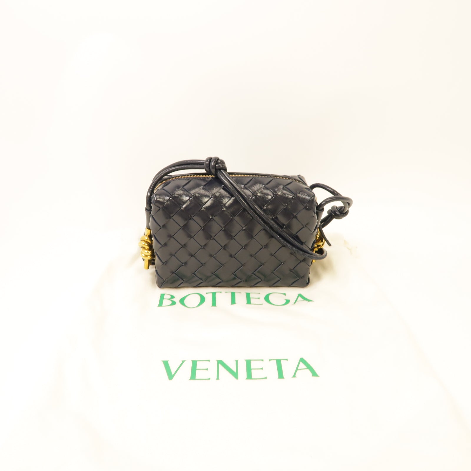 BOTTEGA VENETA 織紋皮革Mini Loop金扣肩背袋深藍色