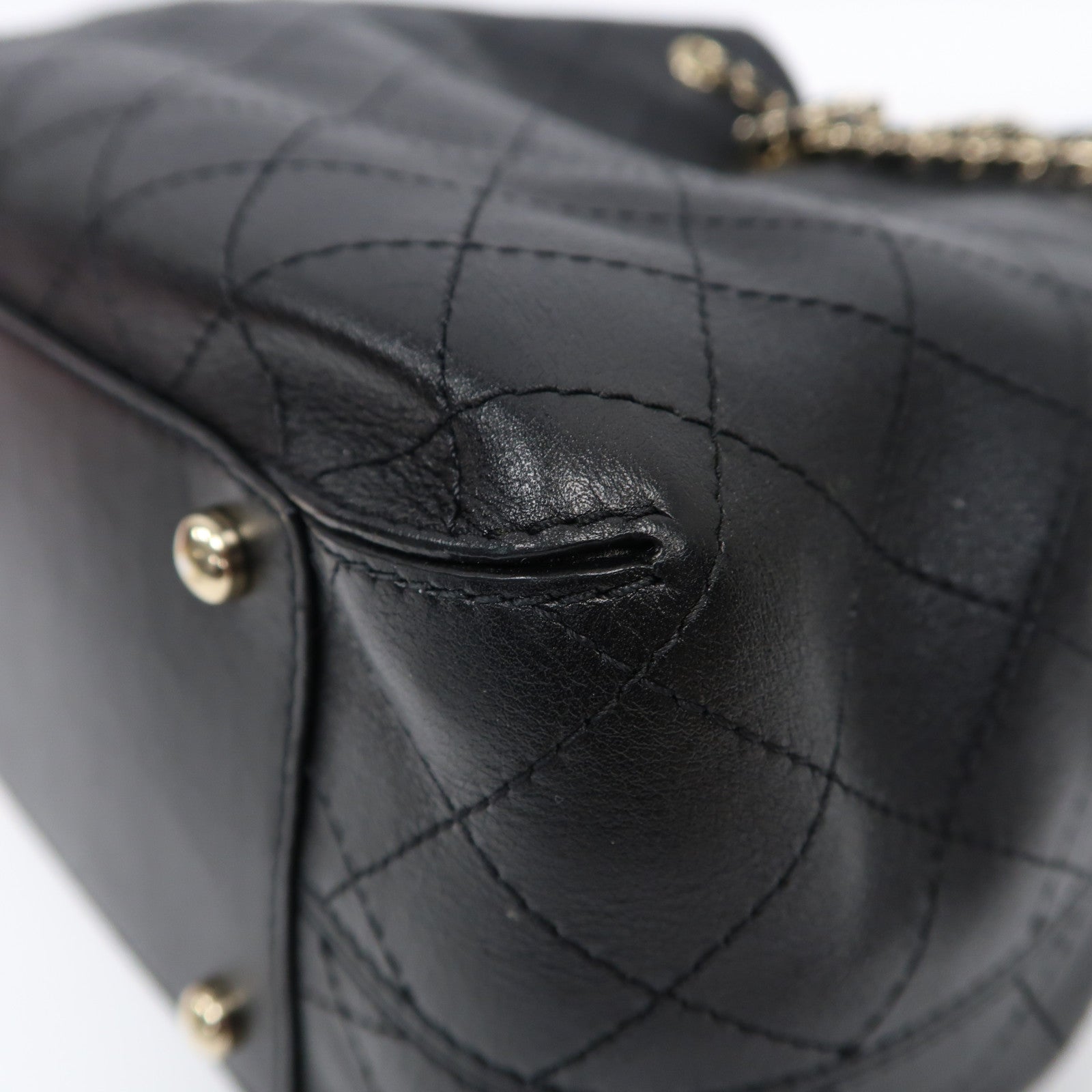 CHANEL 菱格牛皮皮革Chain Shoulder Bag金扣鏈帶肩背袋黑色