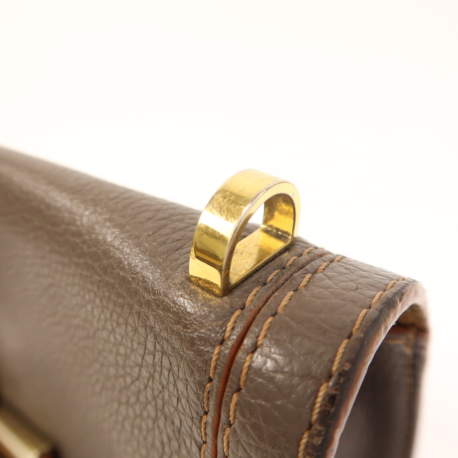 LOEWE 牛皮皮革Barcelona Medium金扣肩背袋