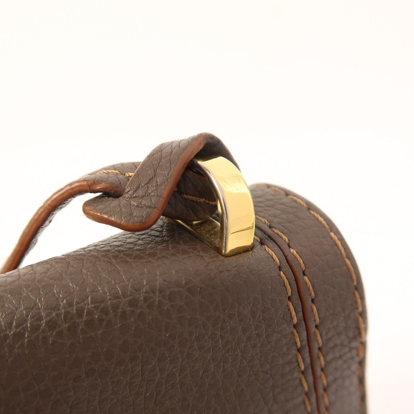 LOEWE 牛皮皮革Barcelona Medium金扣肩背袋