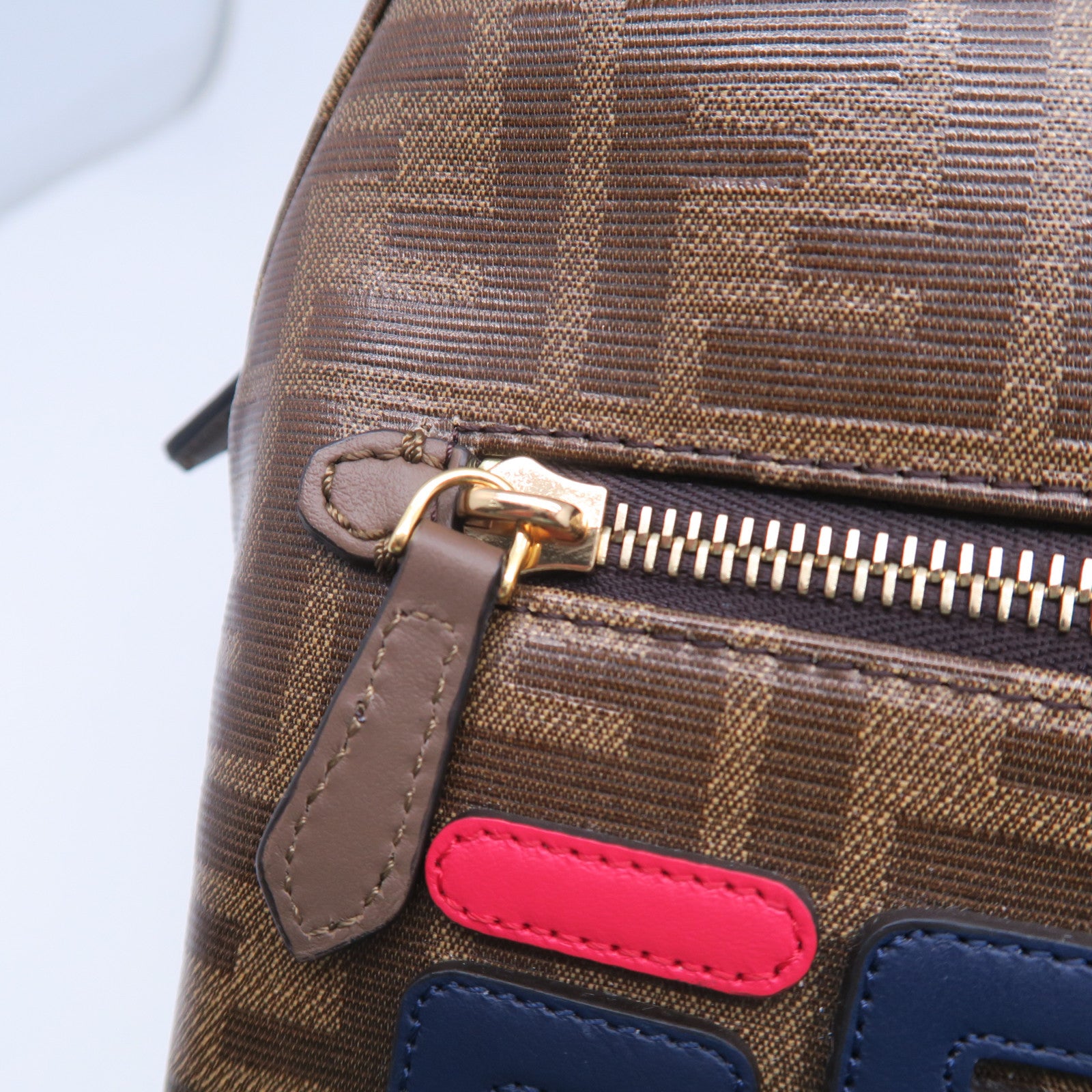 FENDI **【激減優惠】塗層帆布Backpack金扣背包啡色