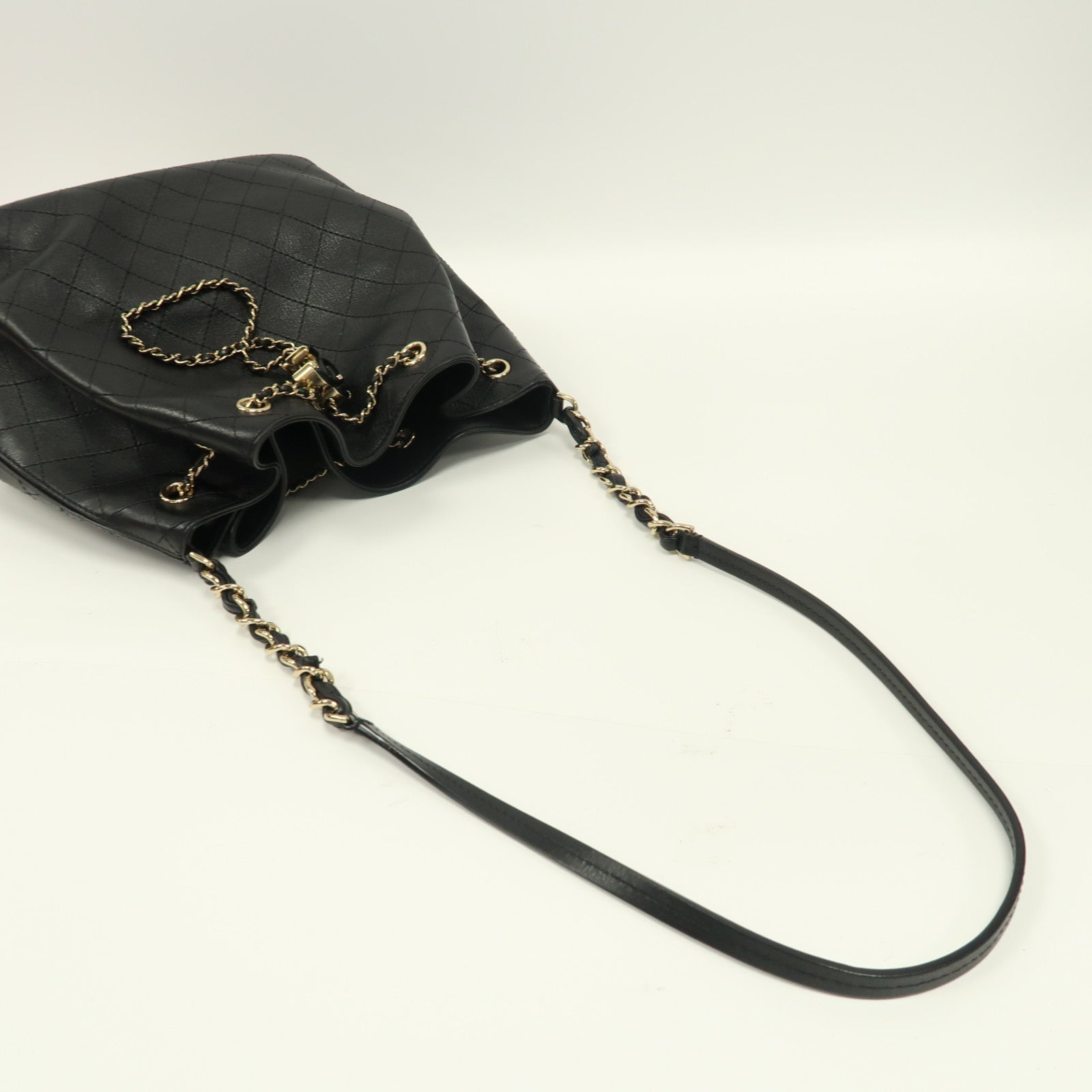 CHANEL 菱格牛皮皮革Chain Shoulder Bag金扣鏈帶肩背袋黑色