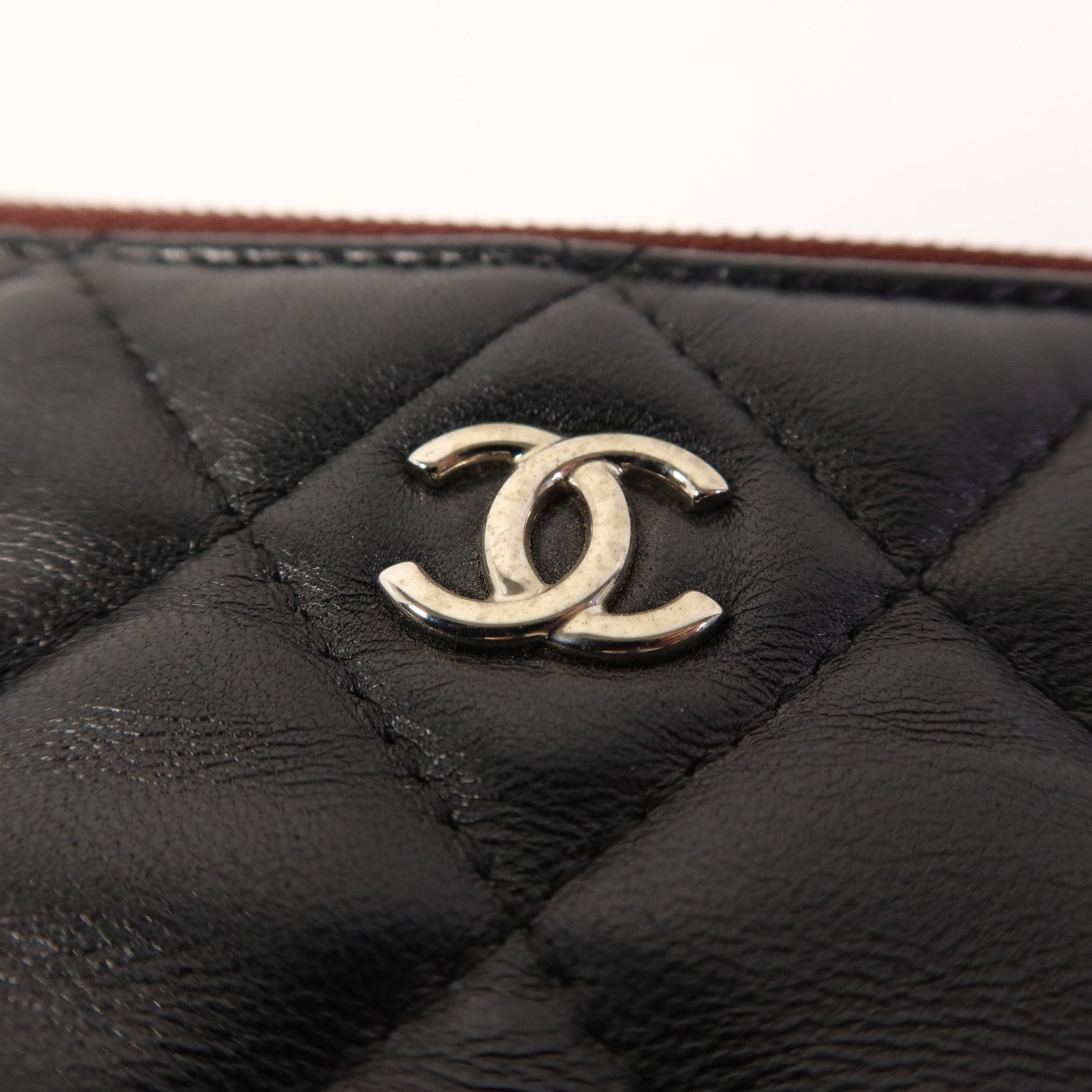 CHANEL 羊皮皮革Pouch銀扣小袋