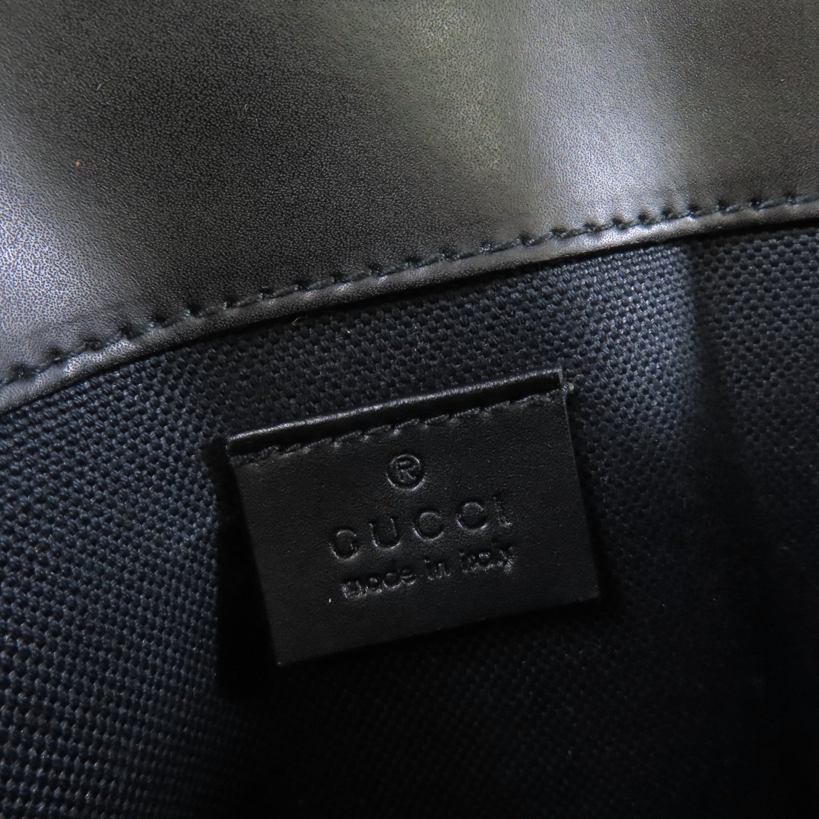GUCCI 塗層帆布Supreme Belt Bag銀扣肩背腰袋黑色