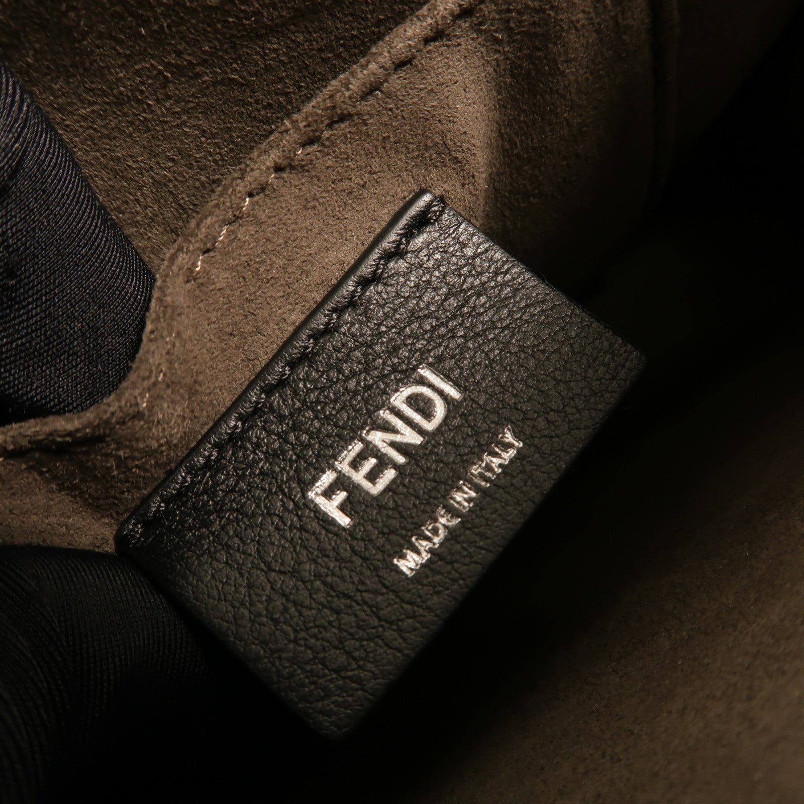 FENDI 牛皮皮革Kan I Small肩背袋