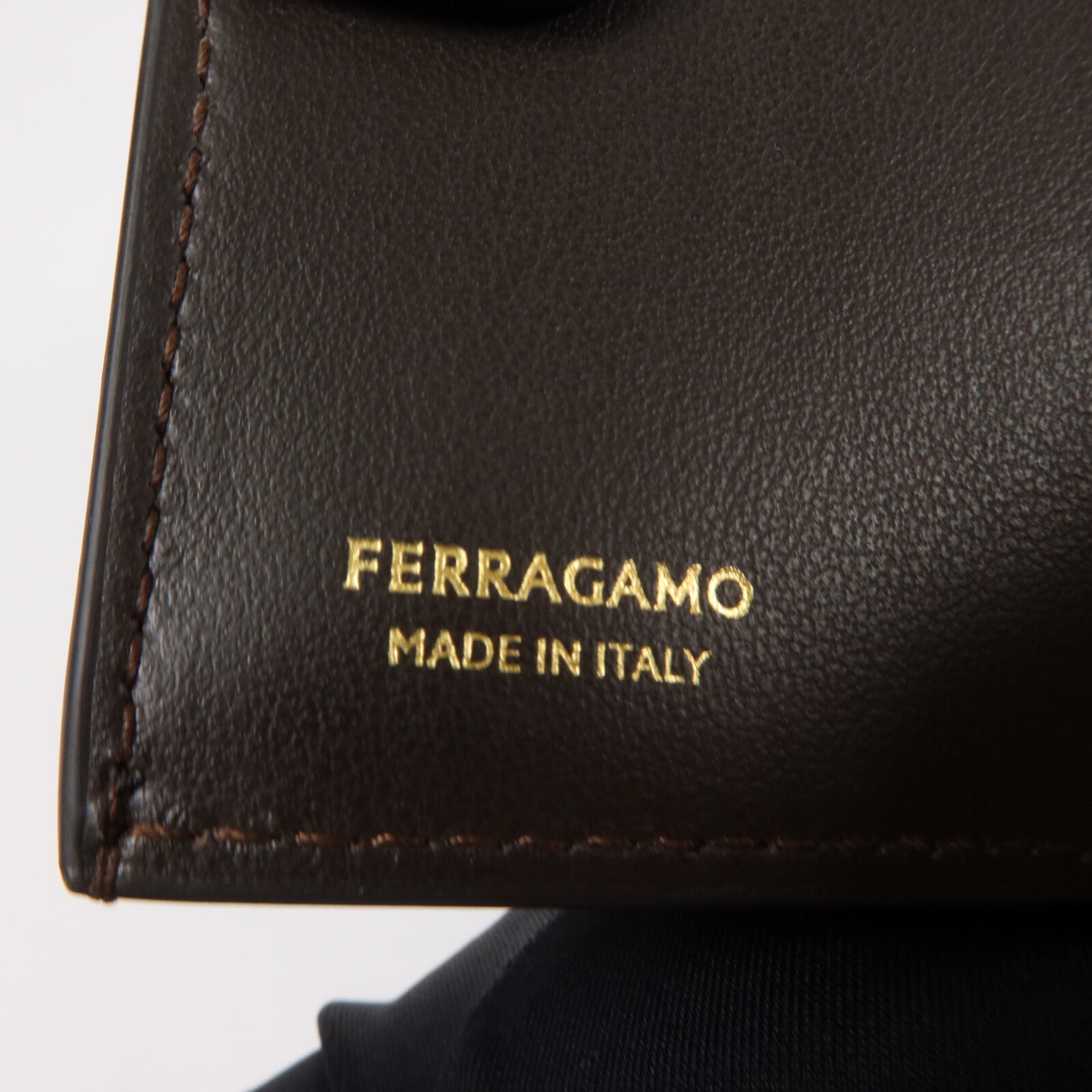 Salvatore Ferragamo 牛皮皮革Wanda Gancini Compact Wallet錢包