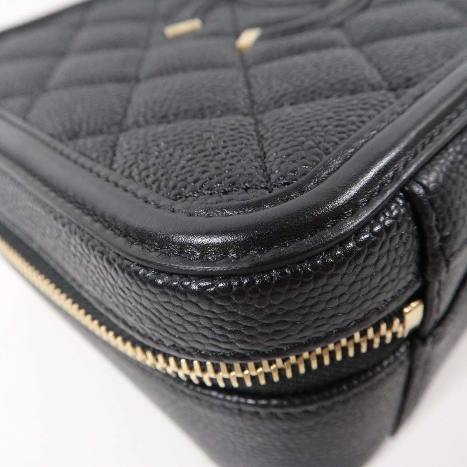 CHANEL 菱格Caviar皮革Vanity Case金扣手挽肩背兩用袋黑色