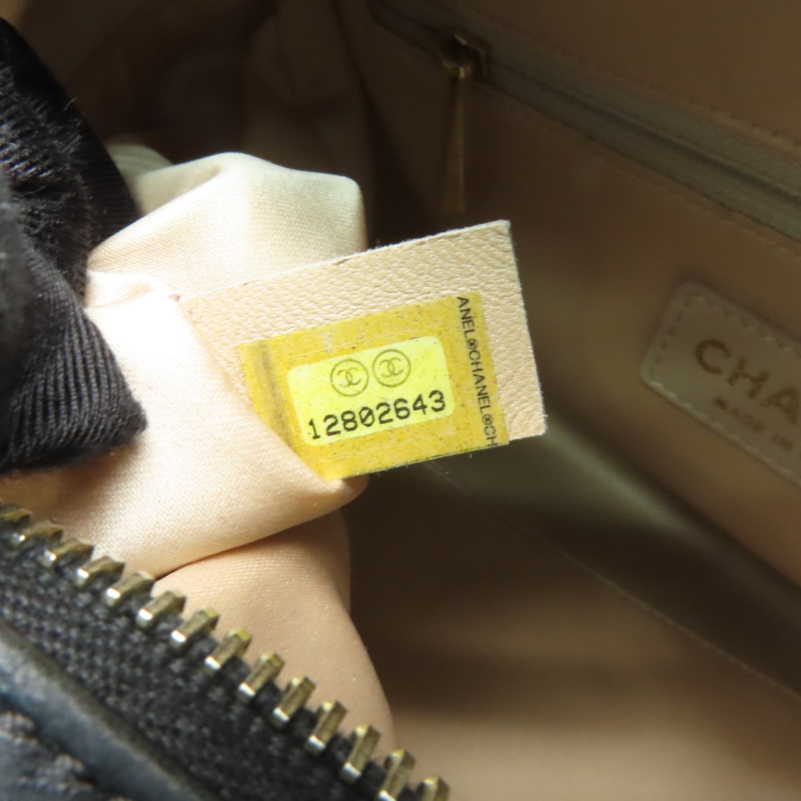 CHANEL **【清倉大減價】菱格皮革Bubble Bag金扣鏈帶肩背袋黑色
