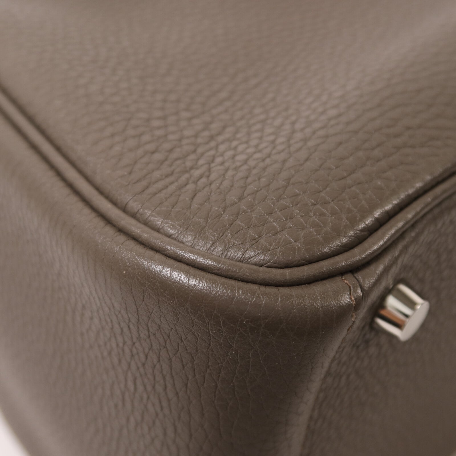 HERMES Clemence皮革Lindy 26手挽肩背兩用袋Etain