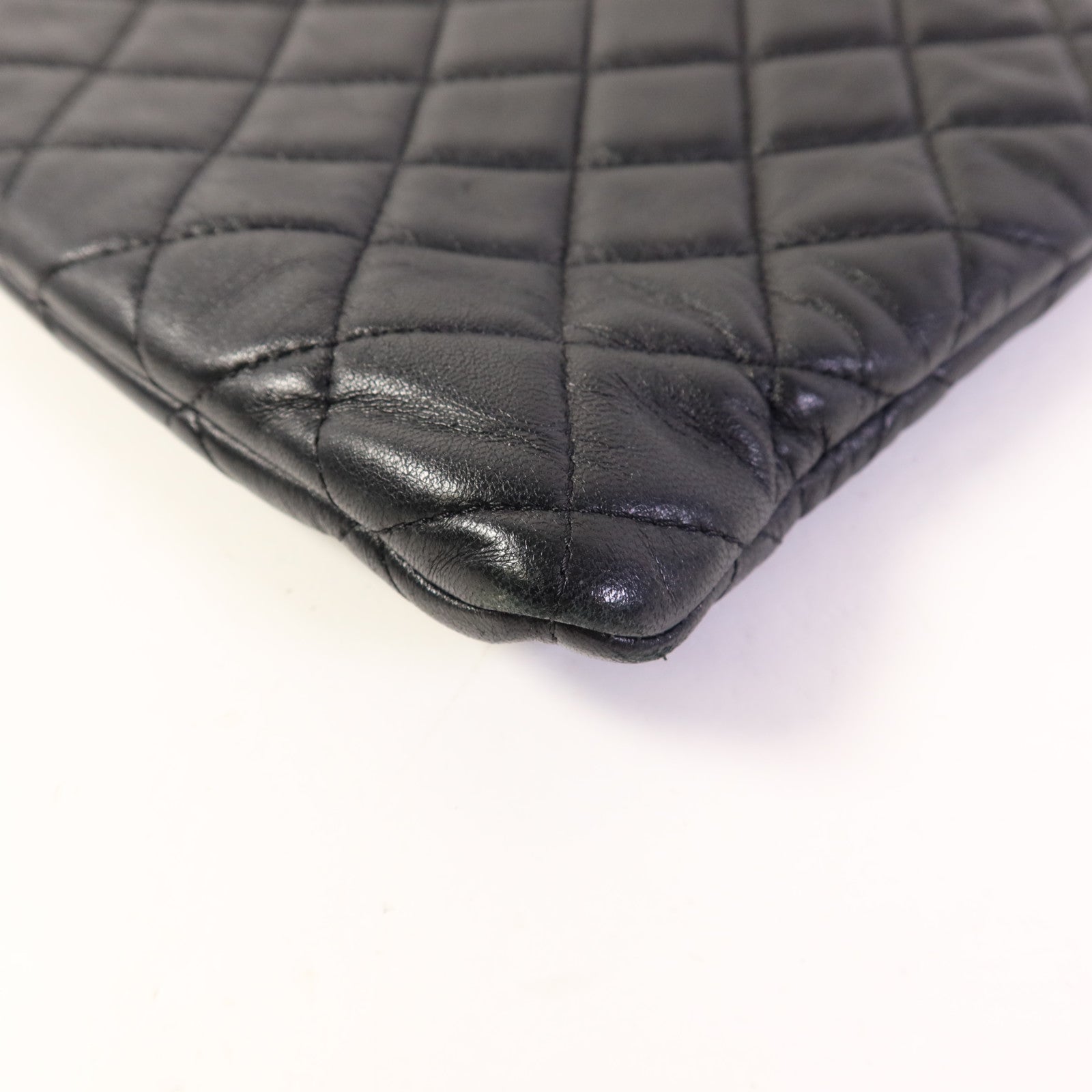 CHANEL 羊皮皮革Pouch銀扣小袋