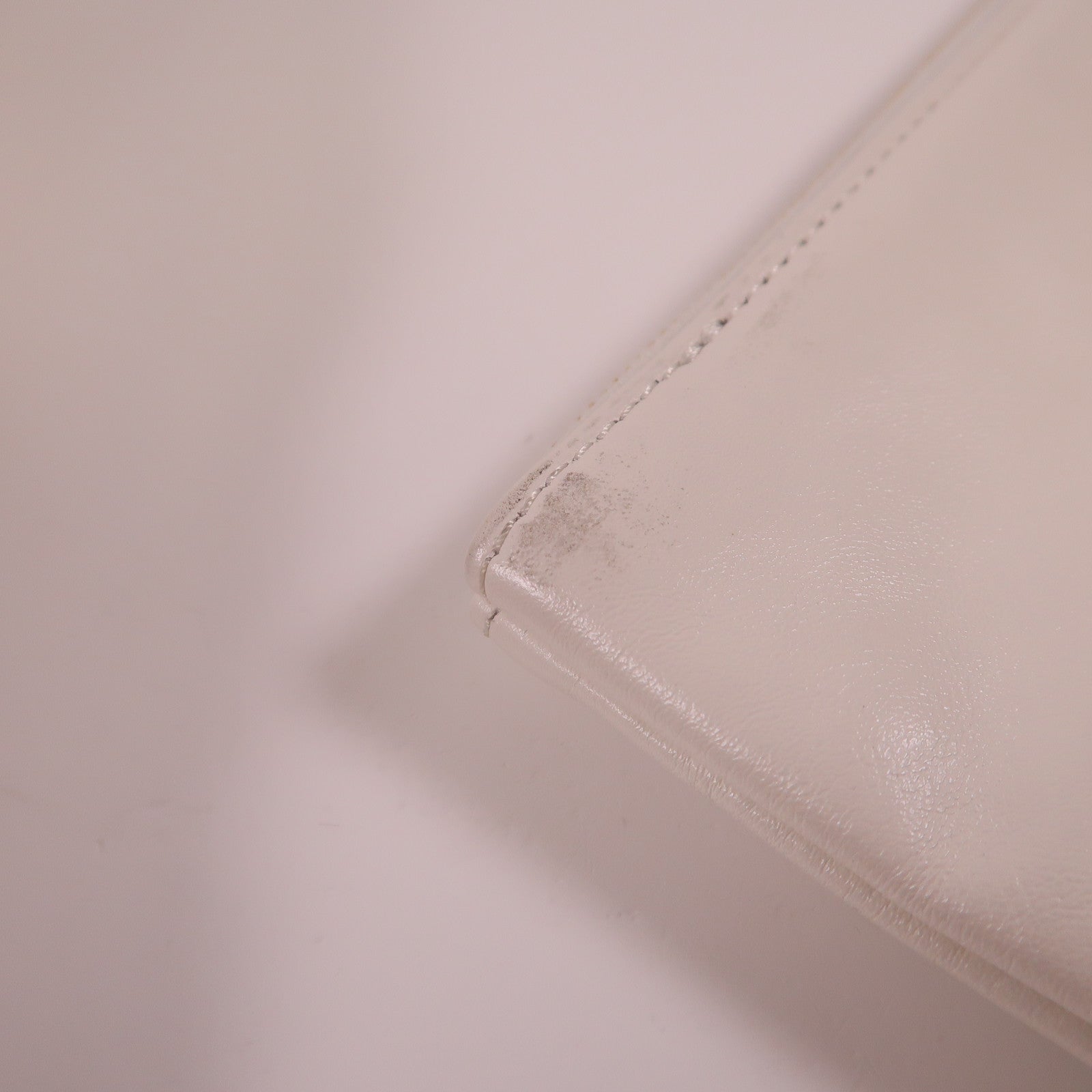 CHANEL 牛皮皮革Chanel 22 Small金扣鏈帶肩背袋