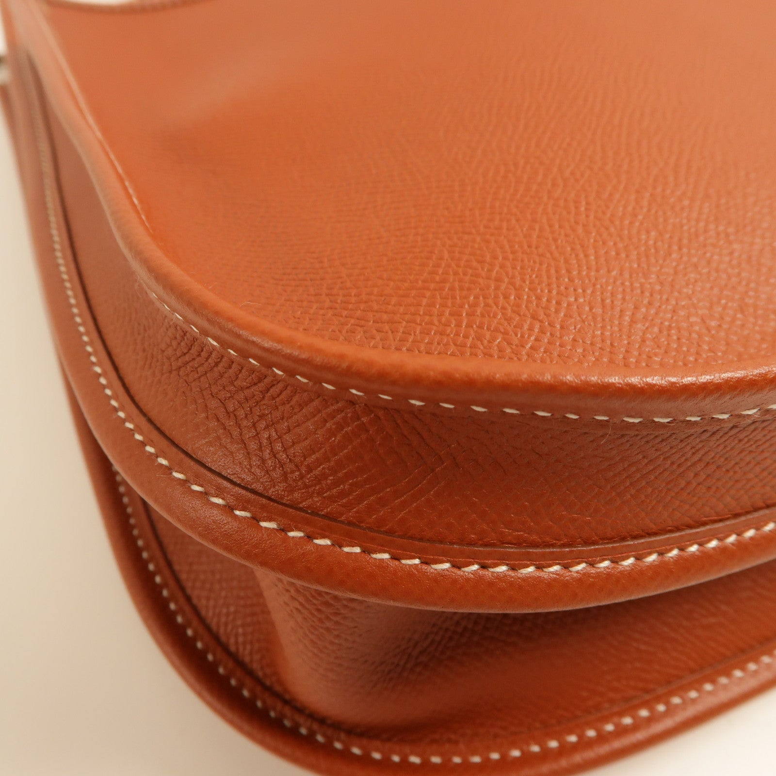 HERMES Epsom皮革Evelyne PM銀扣肩背袋Brique