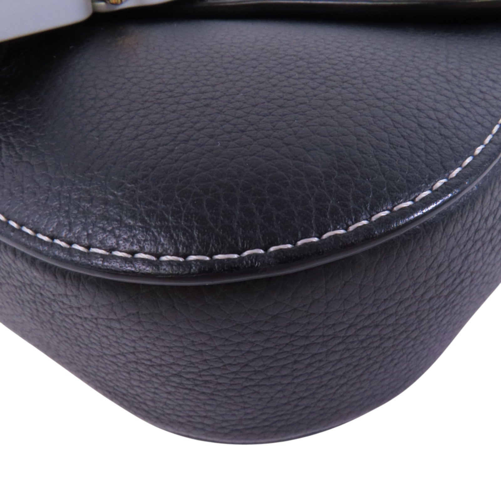 Dior 牛皮皮革Mini Saddie銀扣肩背袋