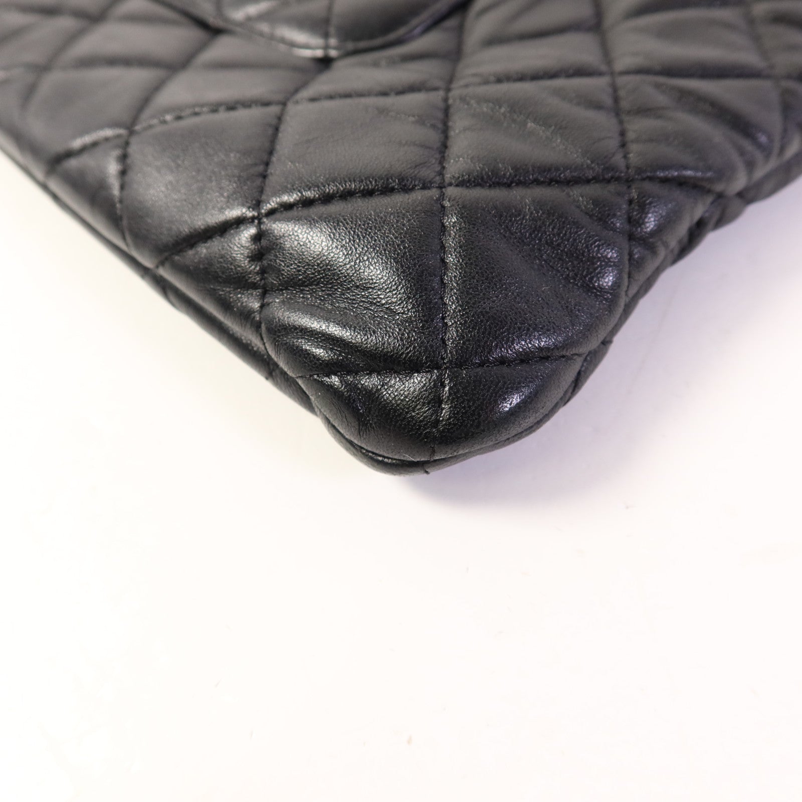 CHANEL 羊皮皮革Pouch銀扣小袋