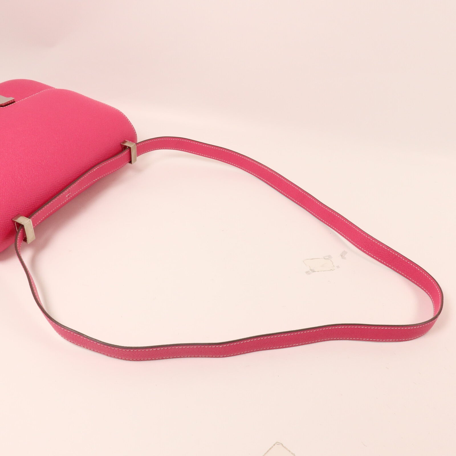 HERMES Epsom皮革Constance 24肩背袋Rose Tyrien