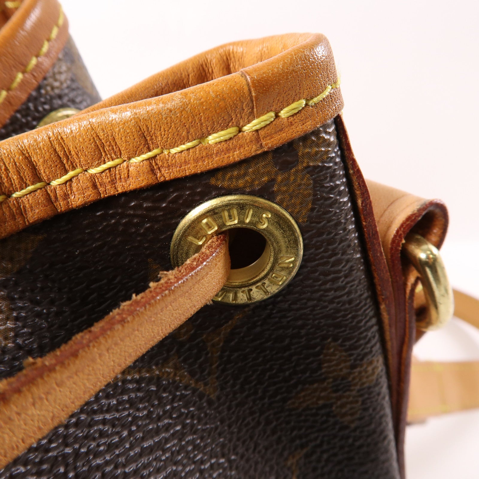 LOUIS VUITTON Monogram Noe BB金扣肩背袋棕色