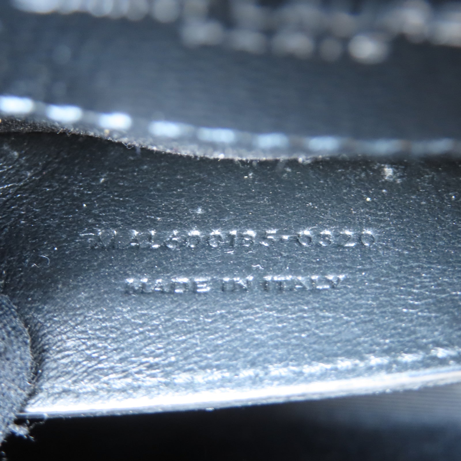SAINT LAURENT 牛皮皮革Envelope銀扣肩背袋黑色