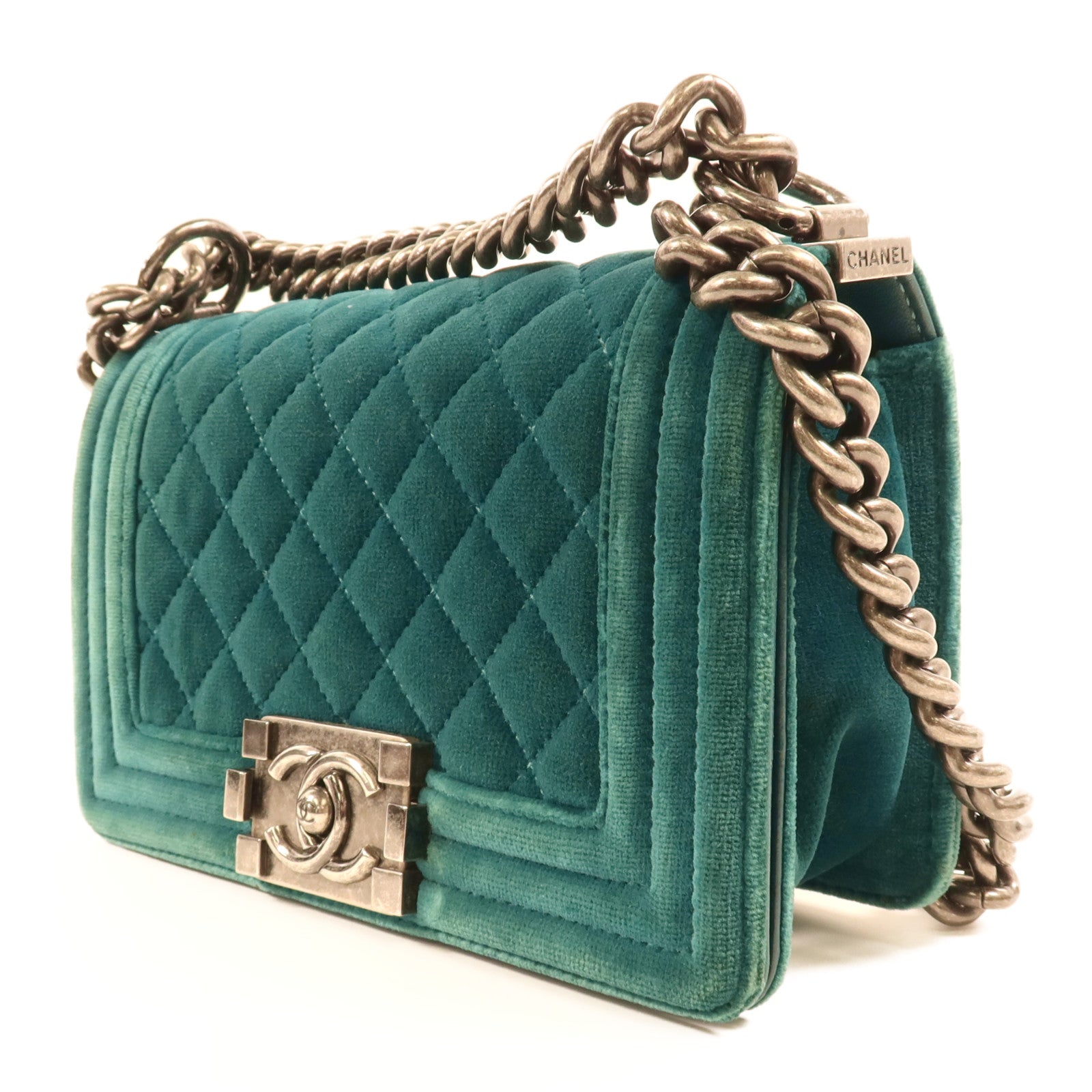 CHANEL Velvet Boy 20銀扣肩背袋