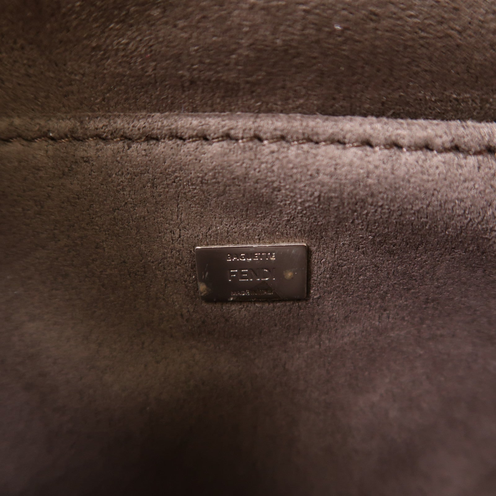 FENDI 牛皮皮革Shoulder Bag銀扣鏈帶肩背袋