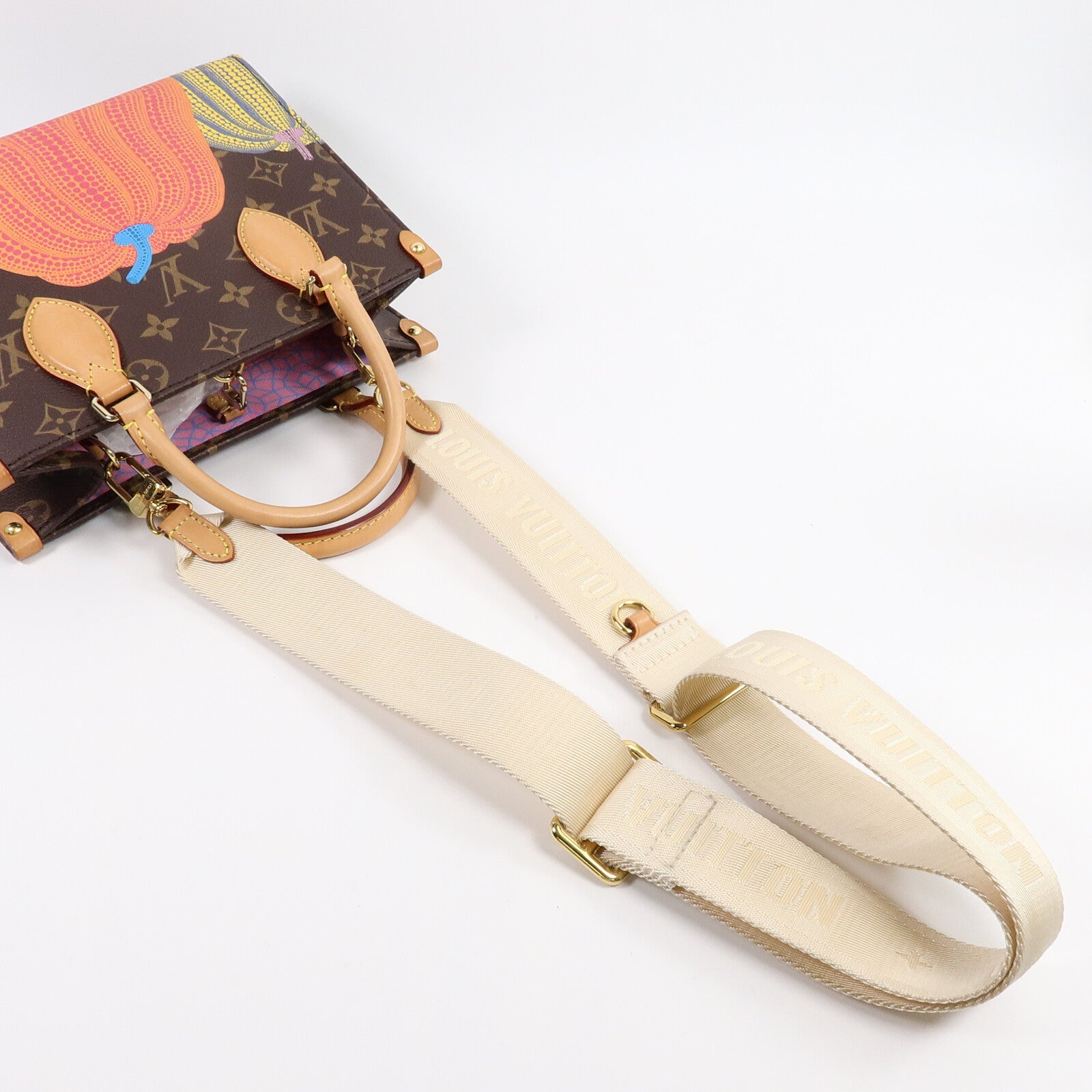 LOUIS VUITTON Monogram LV x YK OnTheGo PM手挽肩背兩用袋