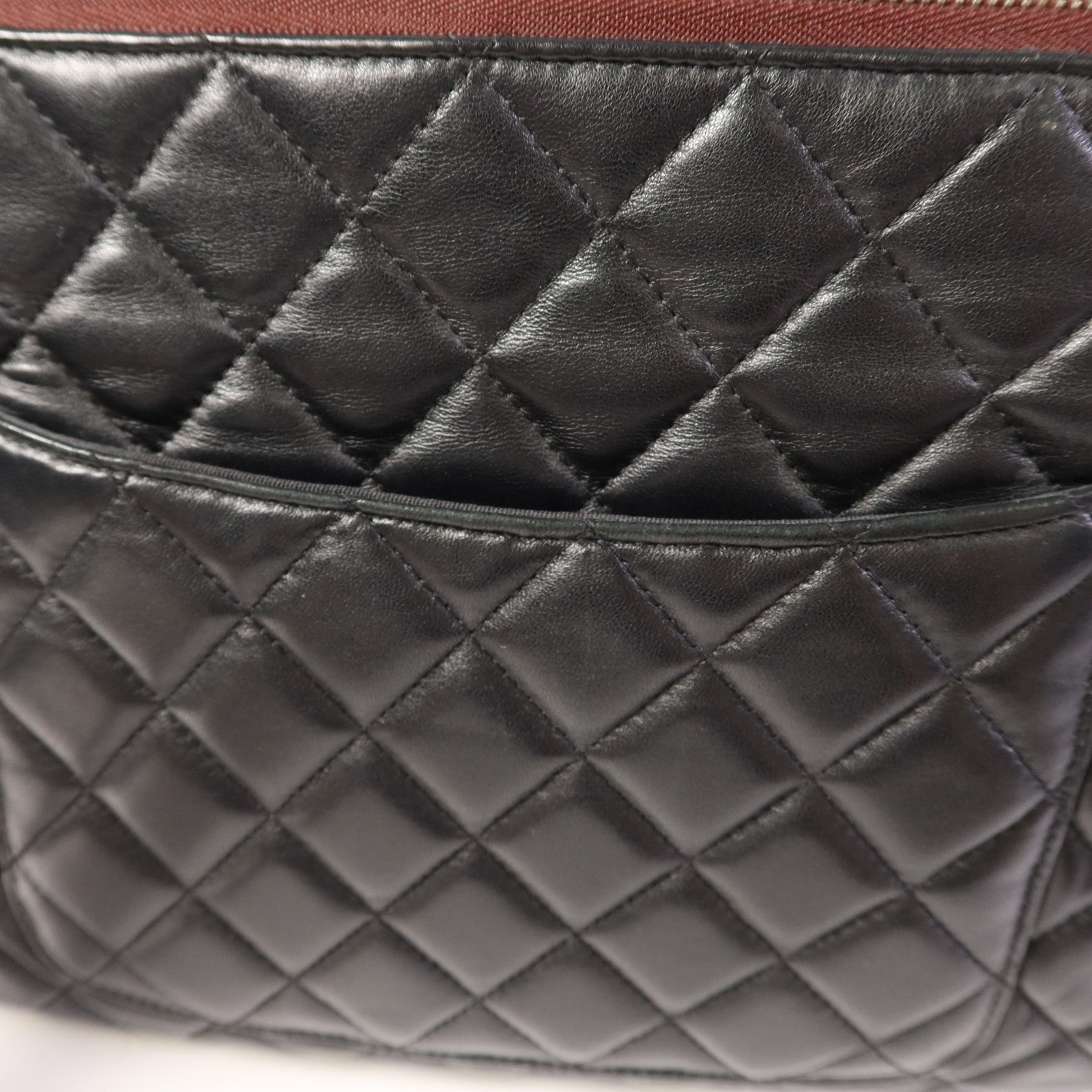 CHANEL 羊皮皮革Pouch銀扣小袋