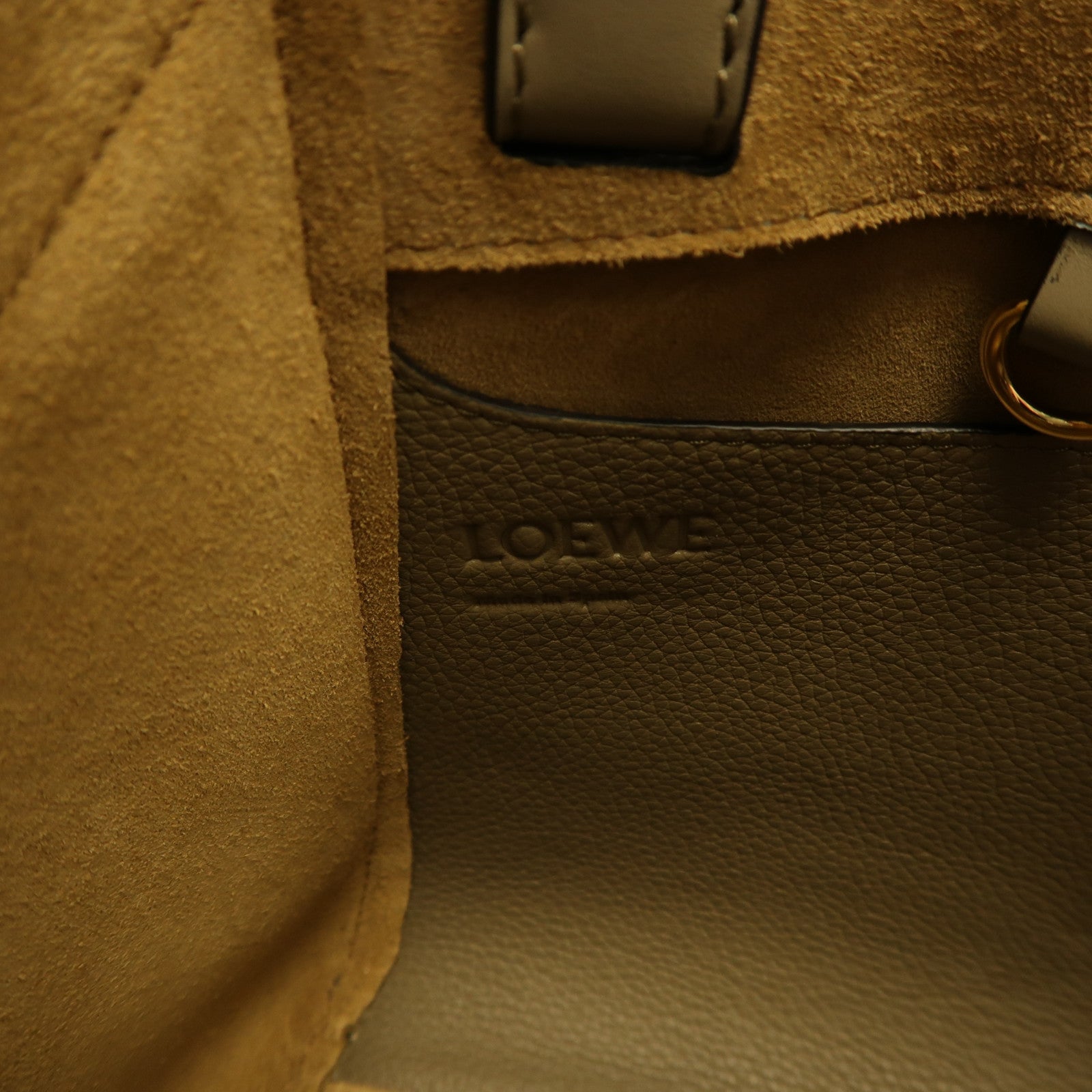LOEWE 牛皮皮革Hammock Nugget金扣手挽肩背兩用袋卡其色