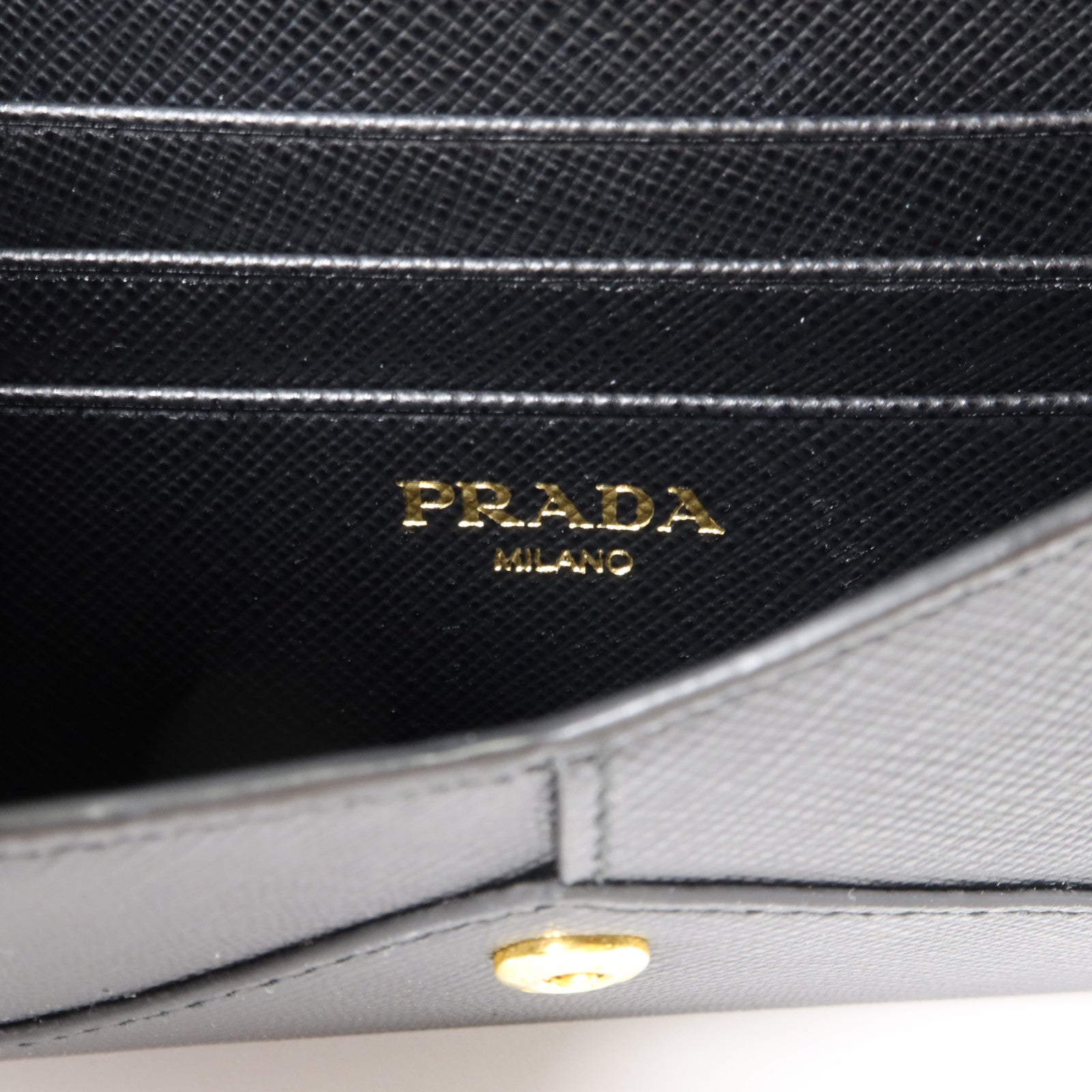 PRADA Saffiano皮革Envelope Wallet金扣長錢包