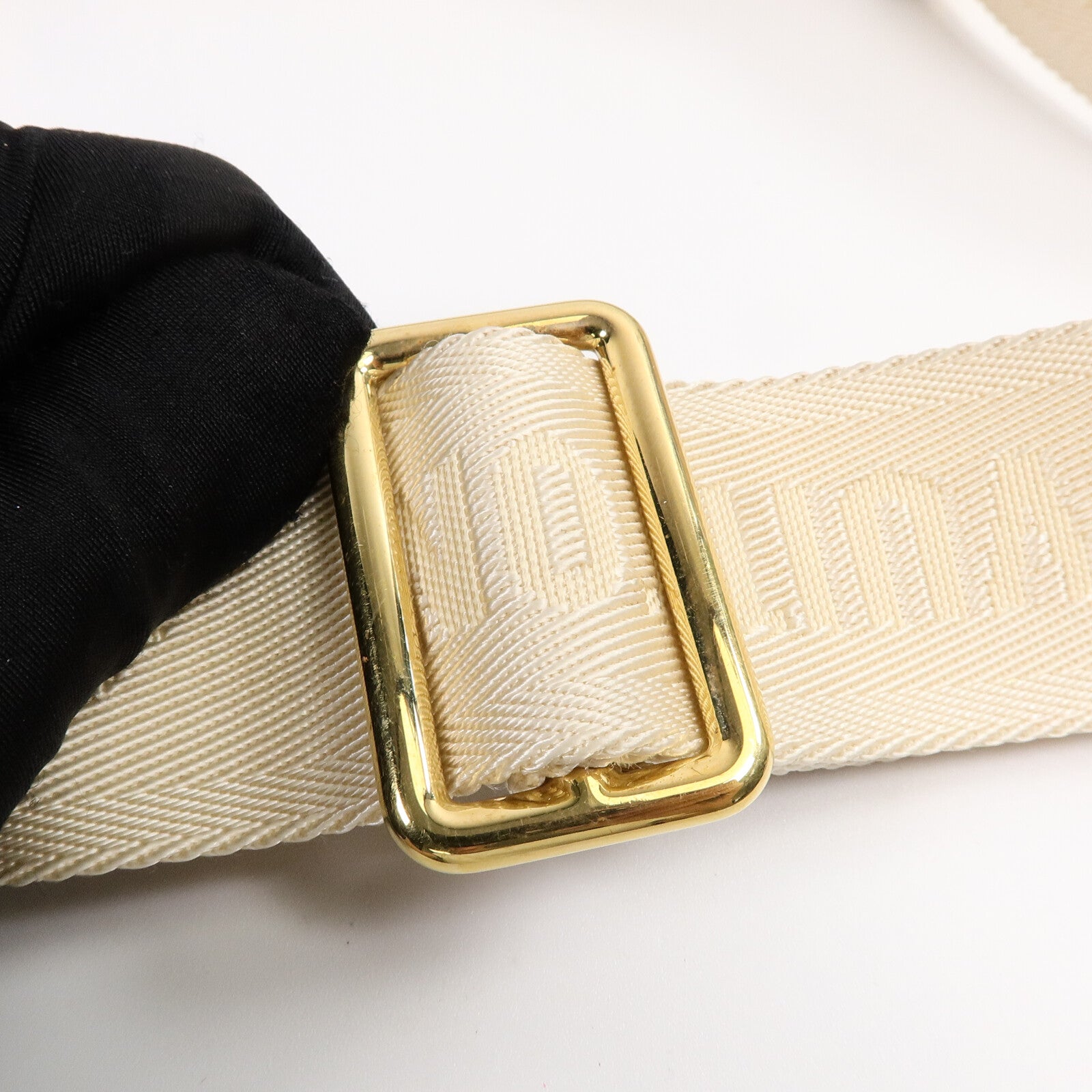 LOUIS VUITTON Monogram LV x YK OnTheGo PM手挽肩背兩用袋