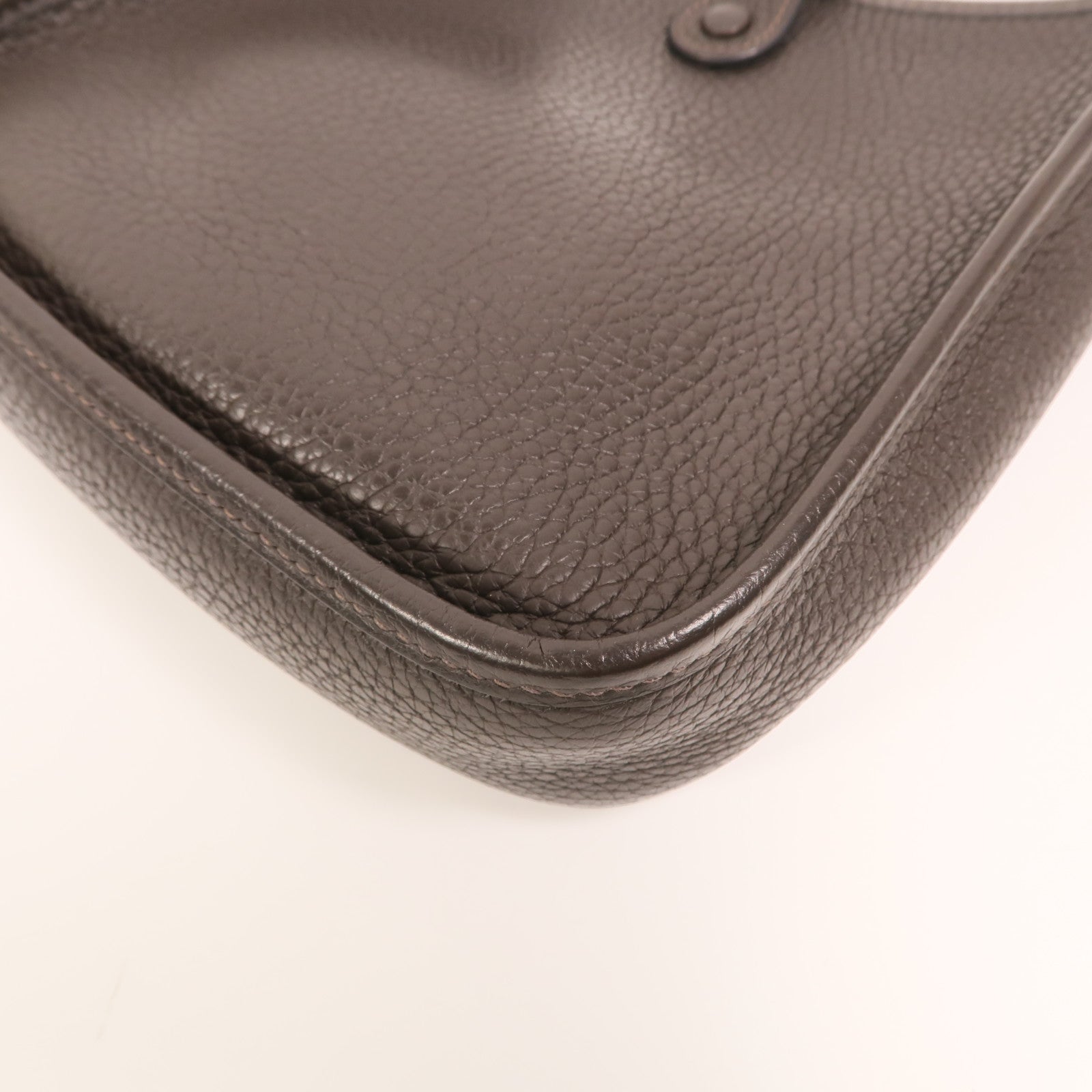 HERMES Clemence皮革Evelyne TPM銀扣肩背袋Ebene