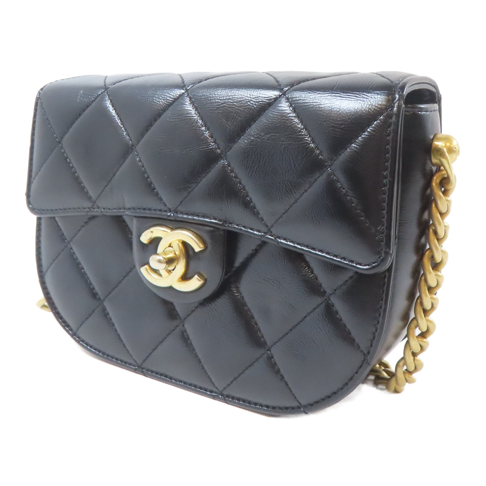 CHANEL 菱格牛皮皮革Saddle Bag金扣鏈帶肩背袋黑色