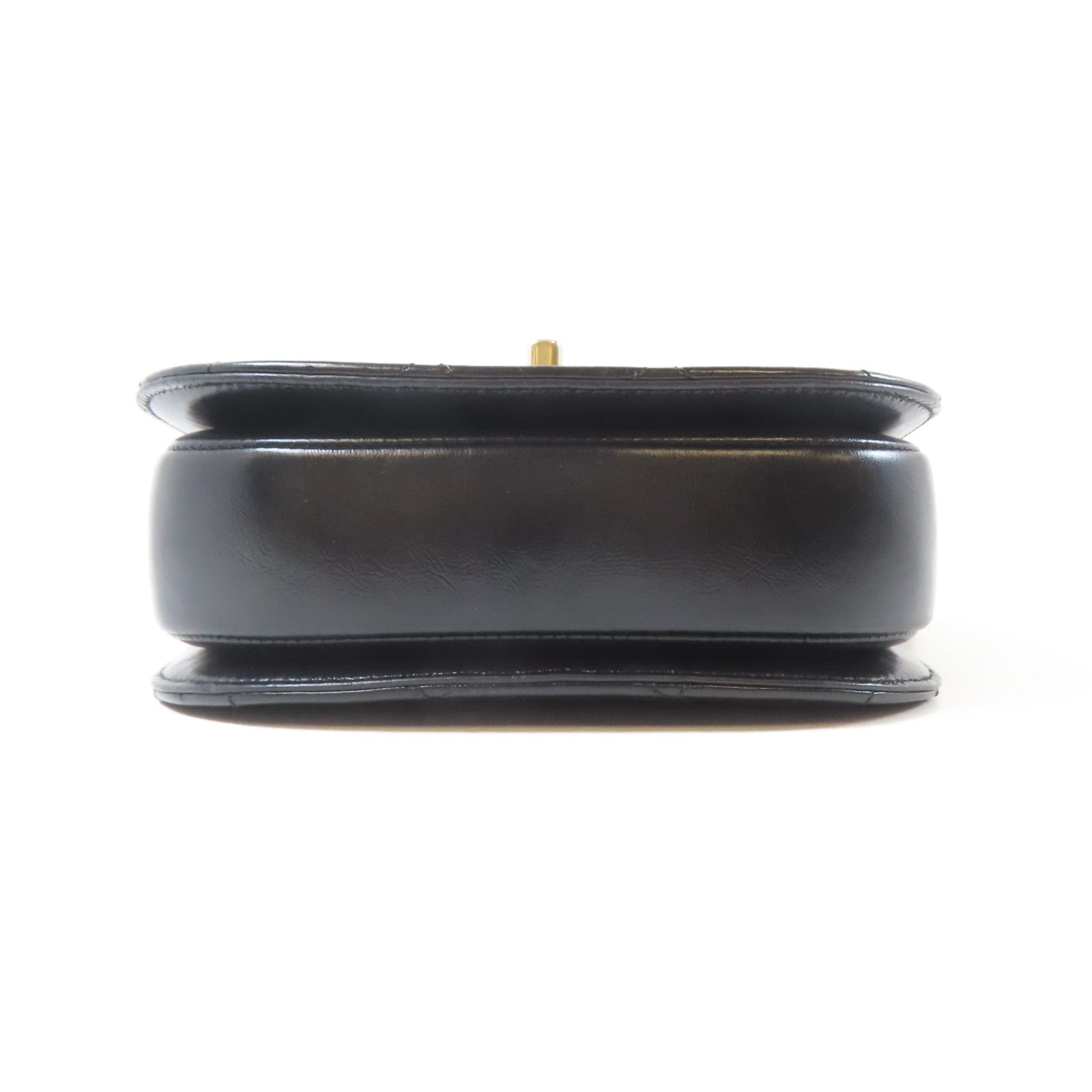 CHANEL 菱格牛皮皮革Saddle Bag金扣鏈帶肩背袋黑色