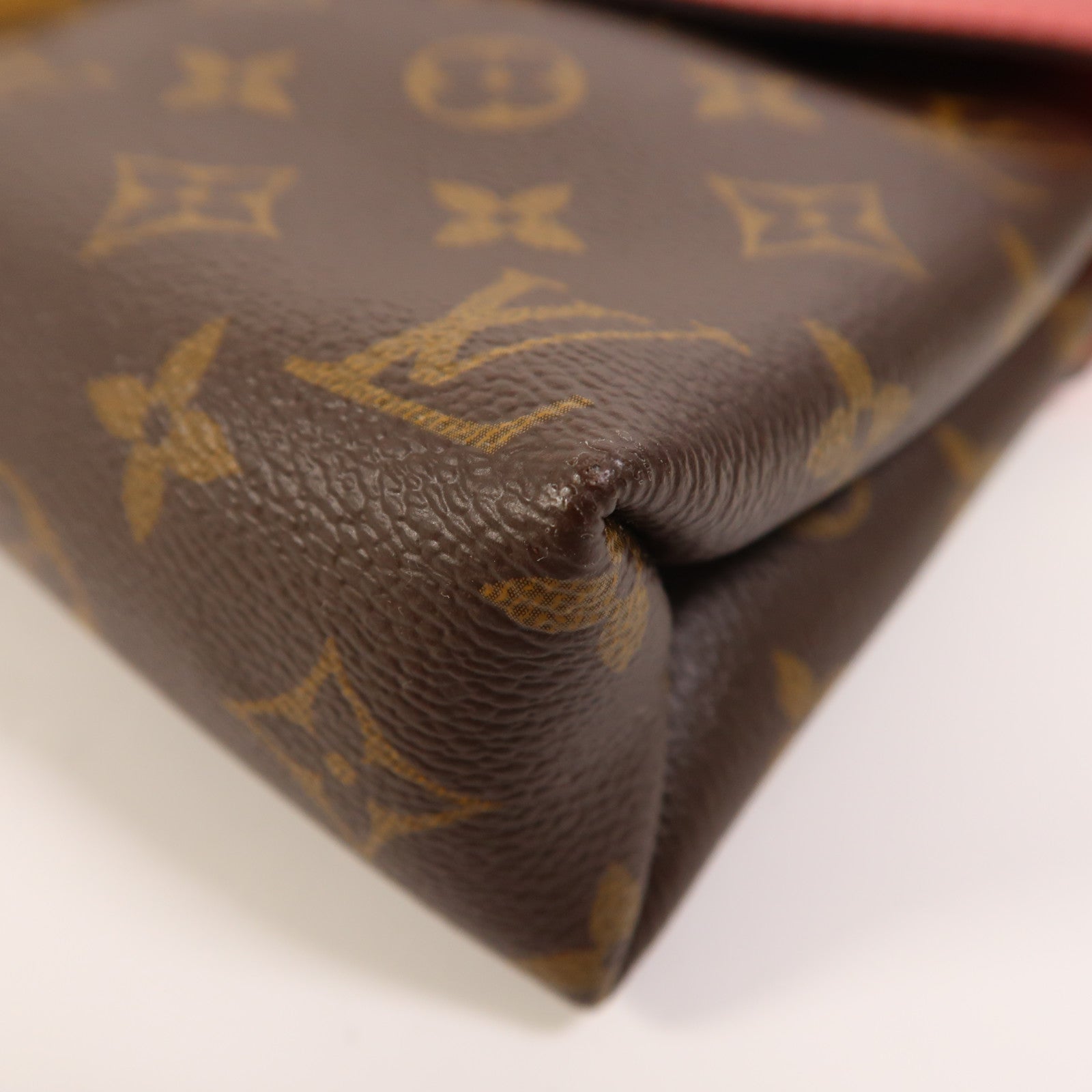 LOUIS VUITTON Monogram Pallas Chain Bag金扣鏈帶肩背袋