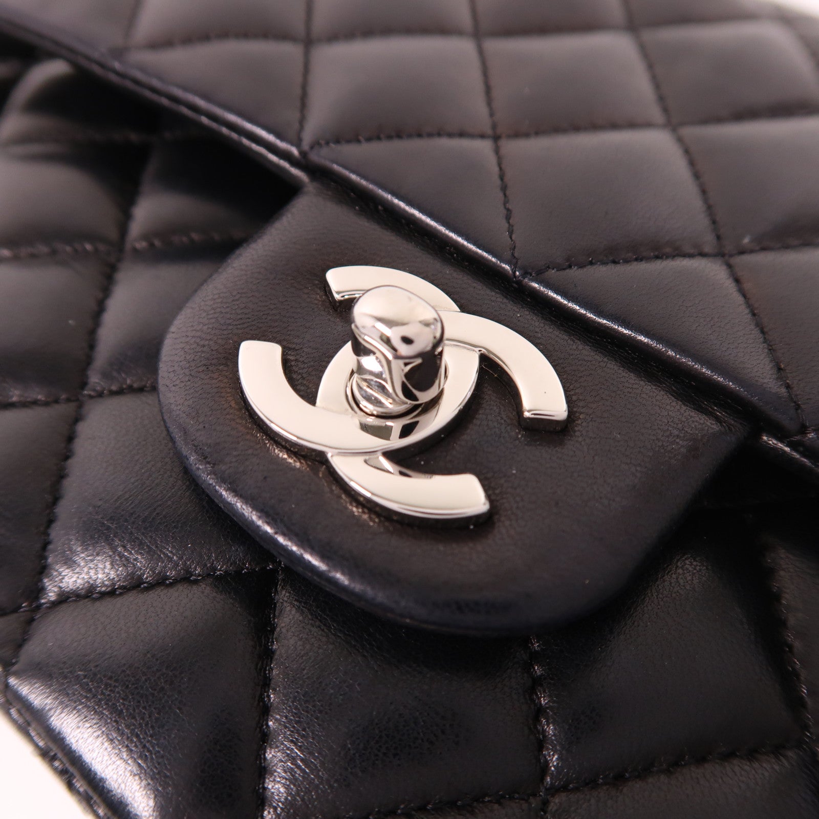 CHANEL 羊皮皮革Classic 25銀扣鏈帶肩背袋