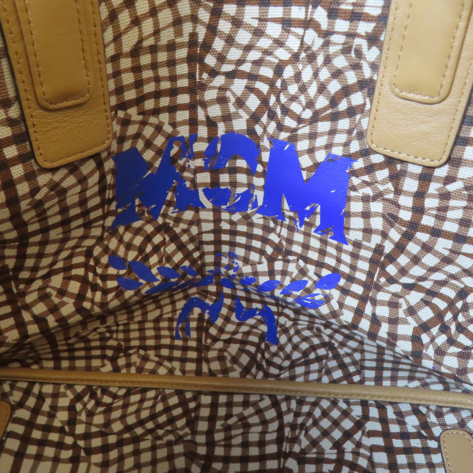 MCM 【激減優惠】塗層帆布Tote Bag金扣手挽袋啡色