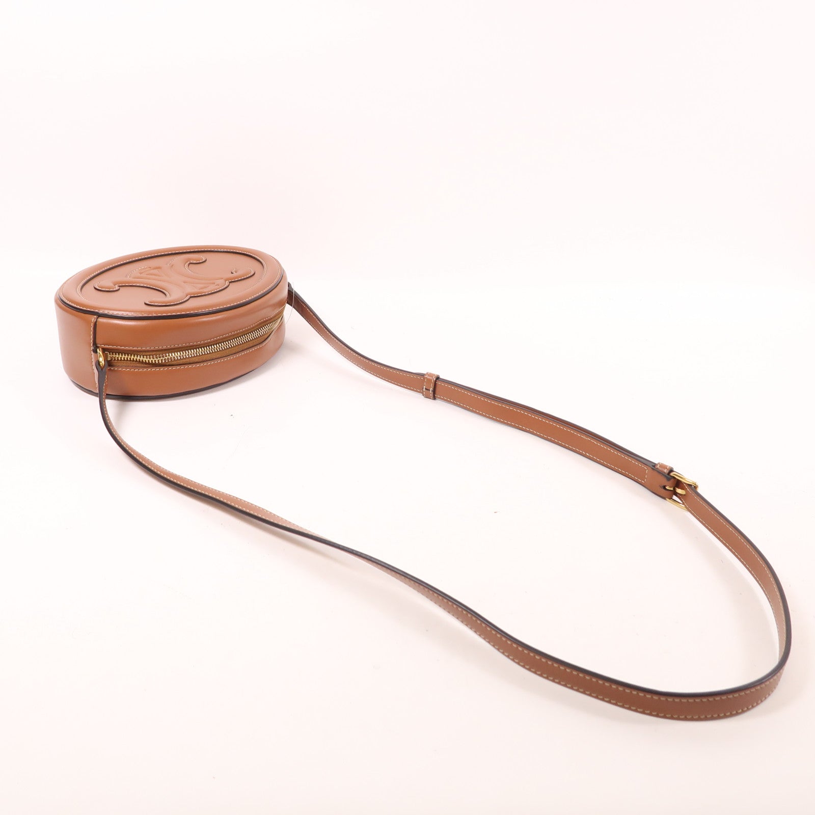 CELINE 皮革Cuir Triomphe Small Oval Bag金扣肩背袋