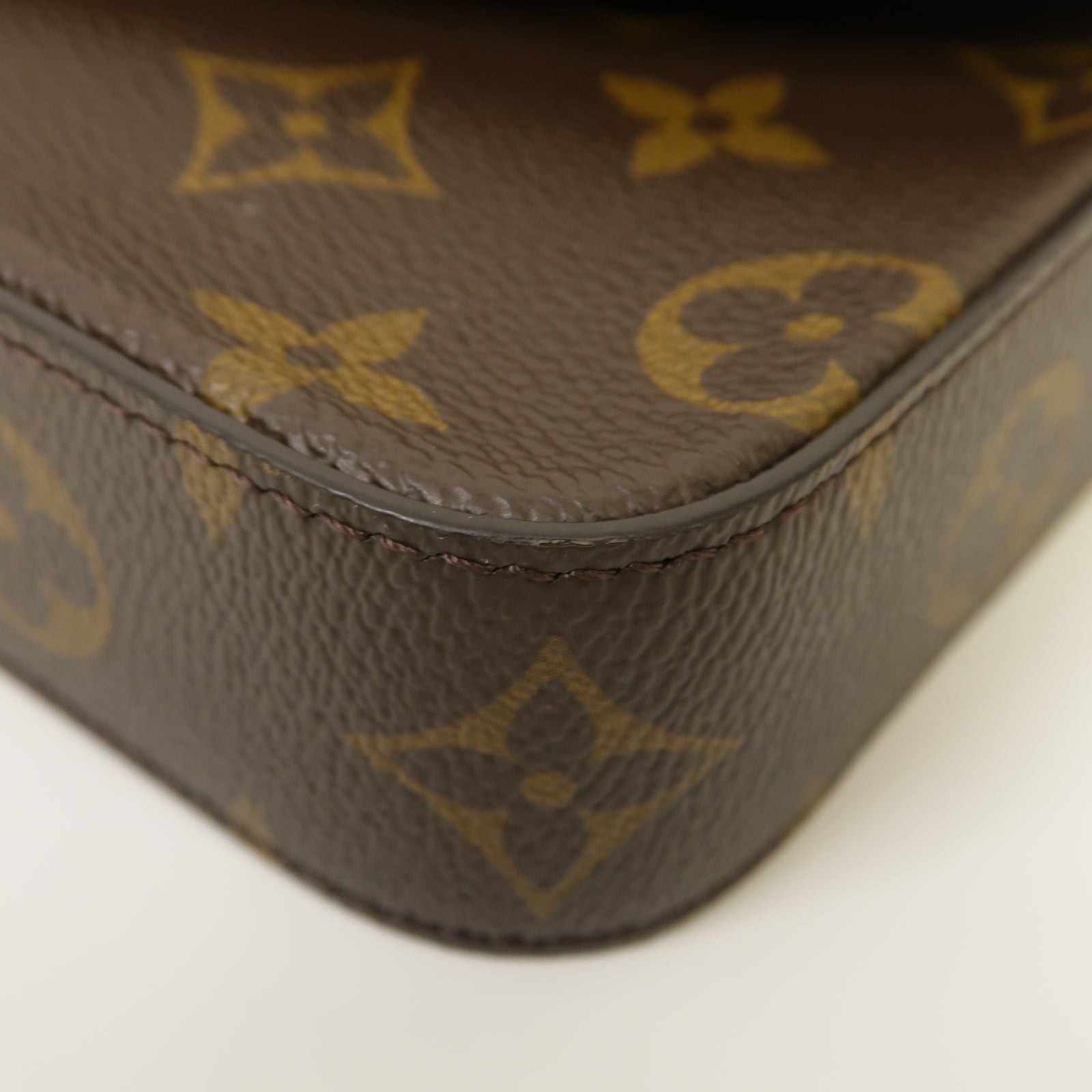 LOUIS VUITTON 【激減優惠】Monogram Felicie Strap & Go金扣肩背袋啡色
