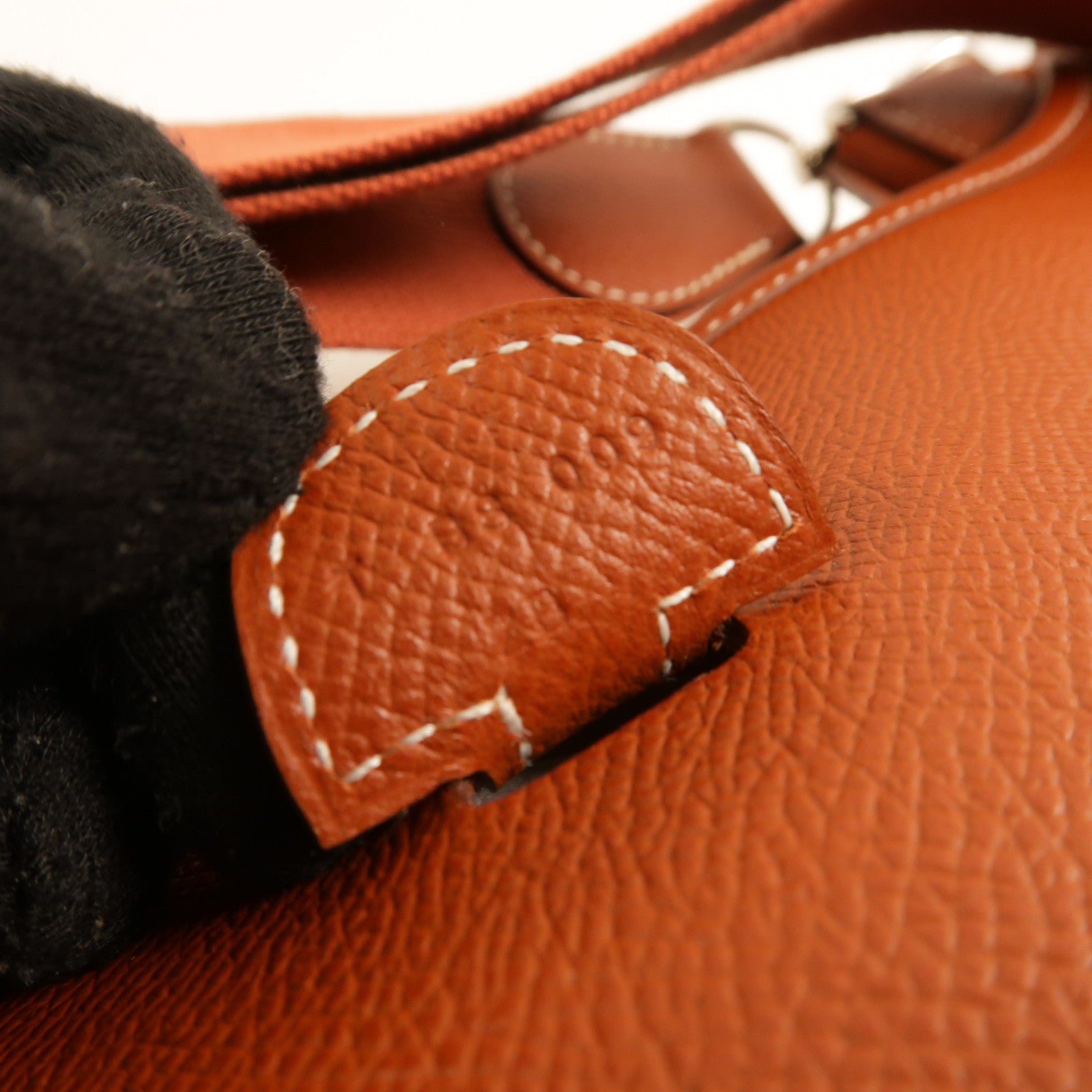 HERMES Epsom皮革Evelyne PM銀扣肩背袋Brique