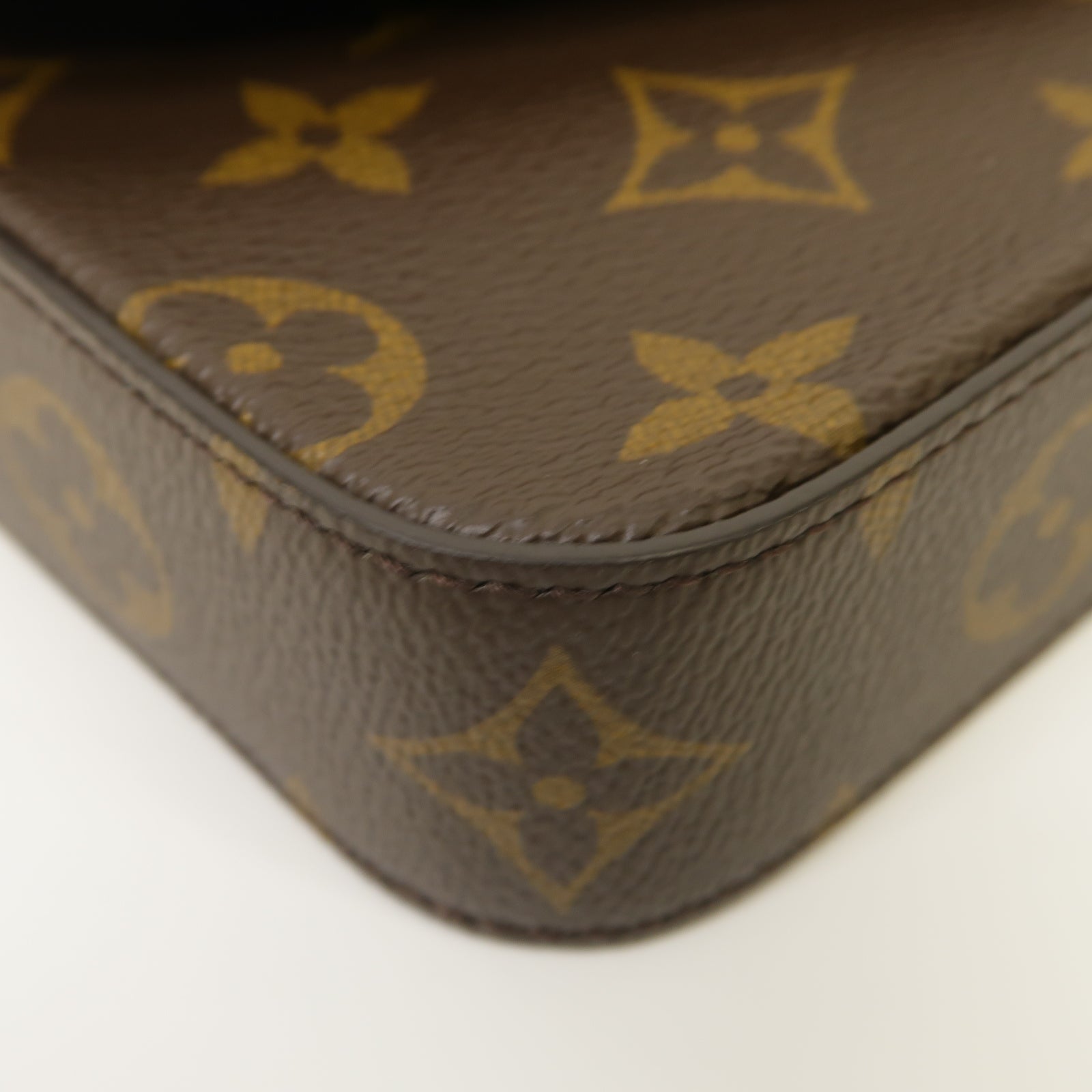 LOUIS VUITTON 【激減優惠】Monogram Felicie Strap & Go金扣肩背袋啡色