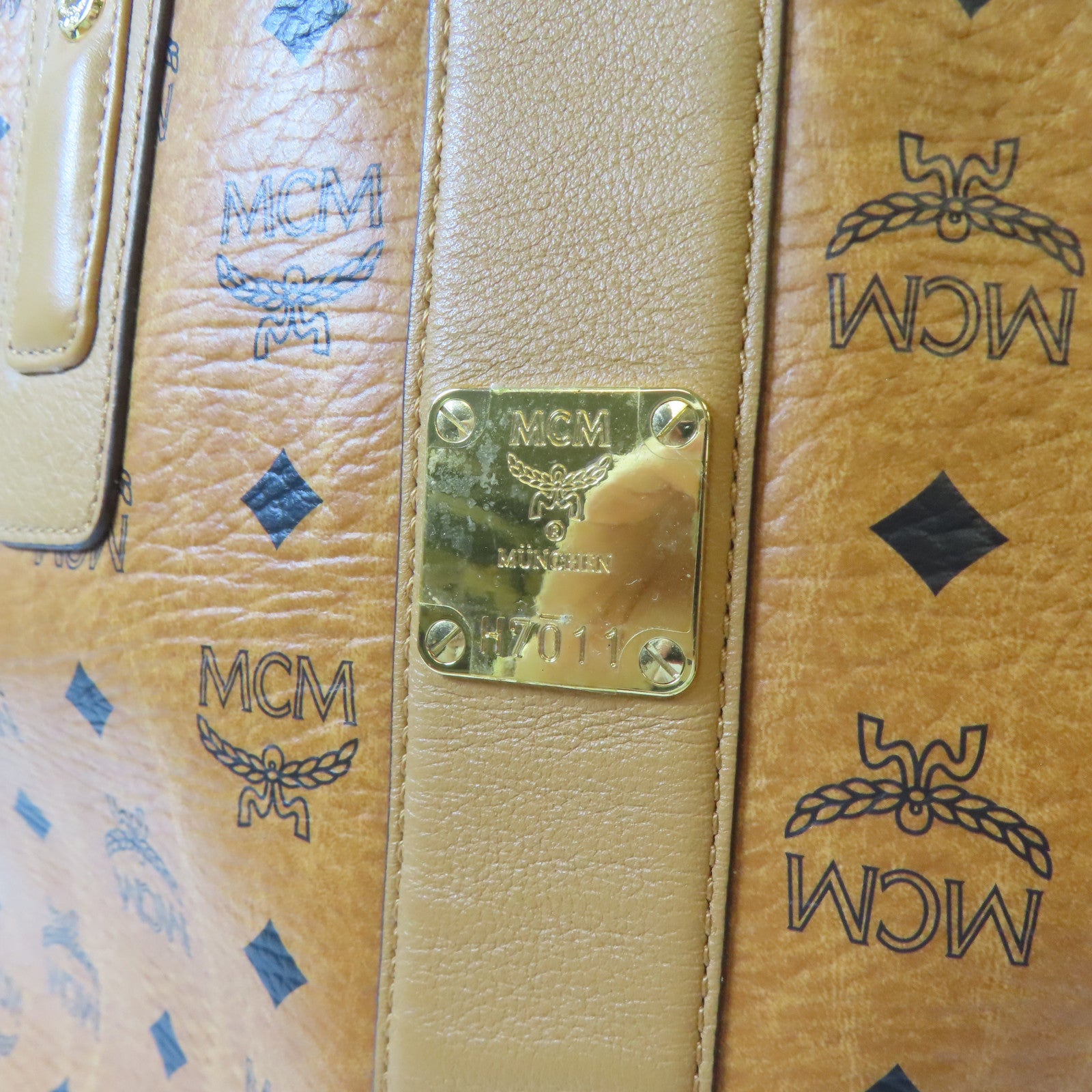 MCM 【激減優惠】塗層帆布Tote Bag金扣手挽袋啡色