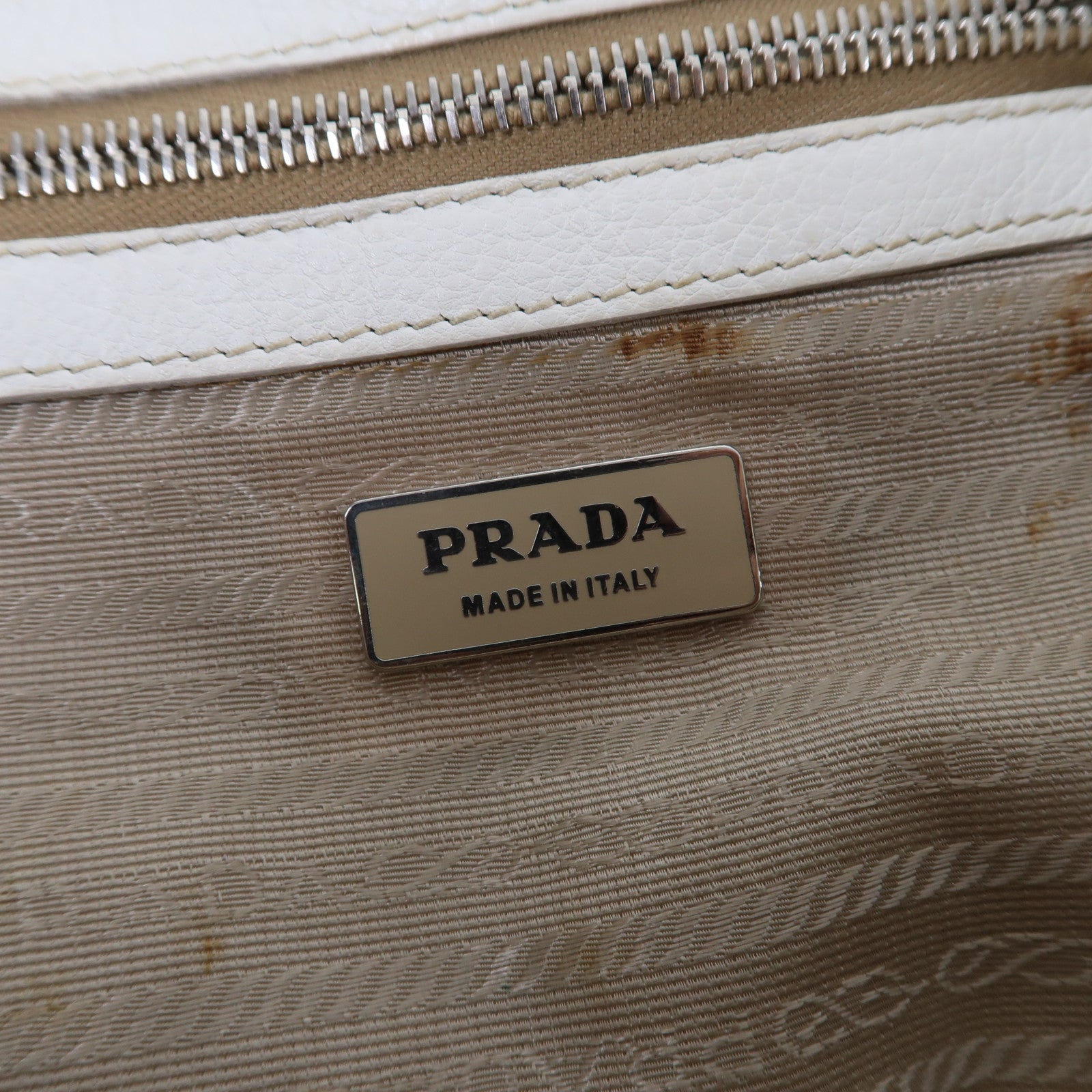 PRADA 【激減優惠】牛皮皮革Shoulder Bag銀扣肩背袋白色