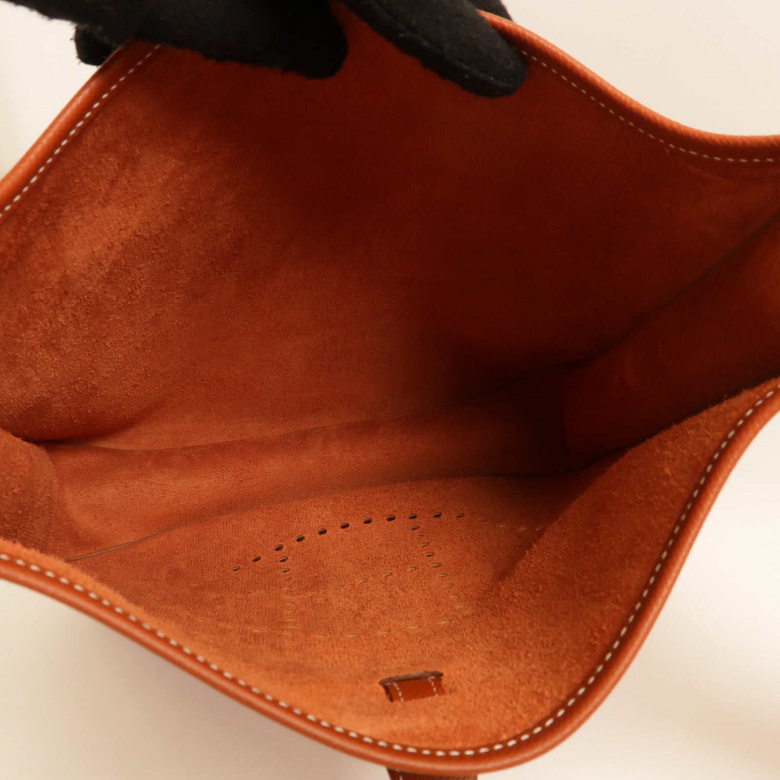HERMES Epsom皮革Evelyne PM銀扣肩背袋Brique