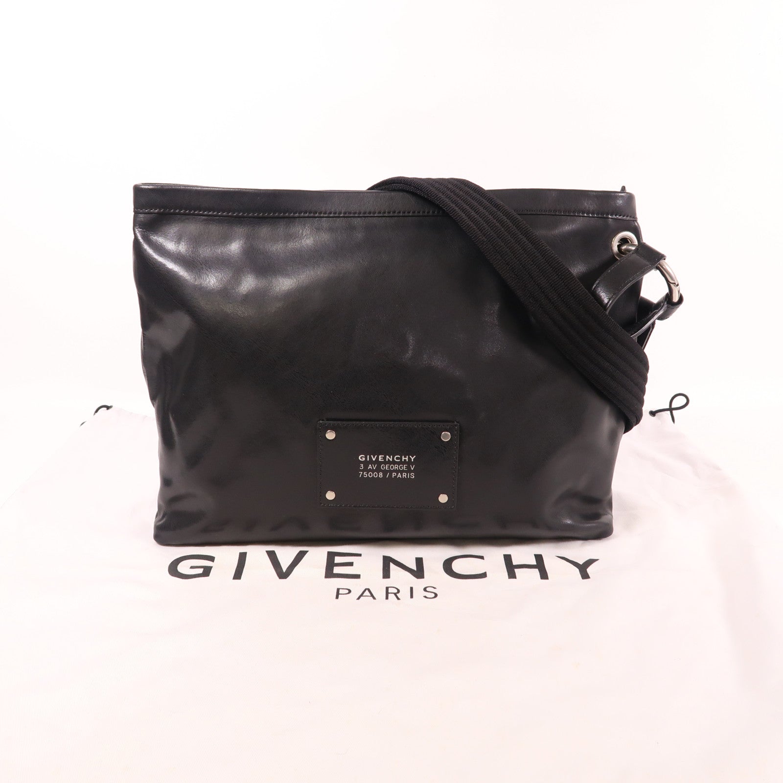 GIVENCHY 牛皮皮革Shoulder Bag銀扣肩背袋