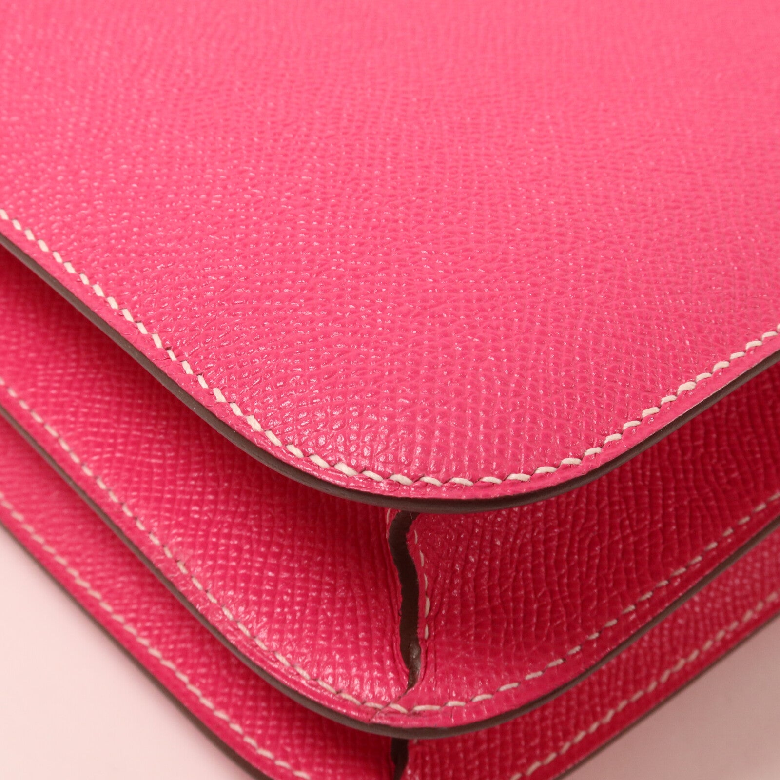 HERMES Epsom皮革Constance 24肩背袋Rose Tyrien