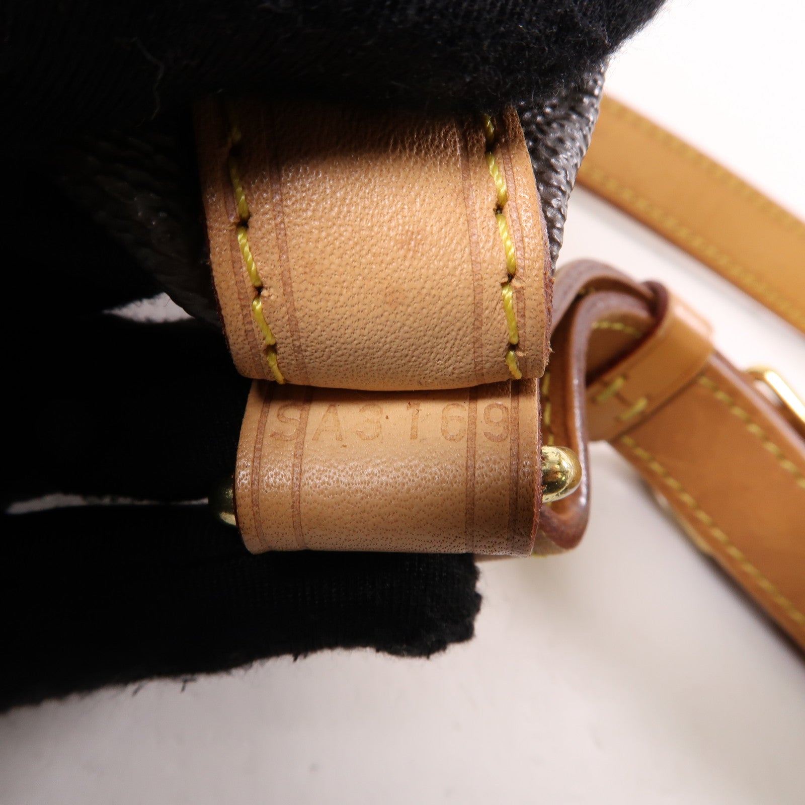 LOUIS VUITTON Monogram Noe BB金扣肩背袋棕色