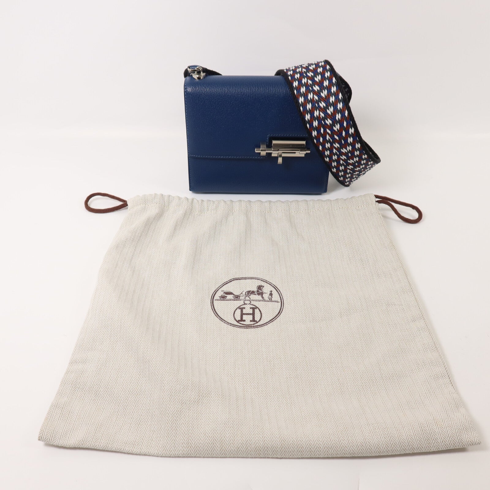 HERMES Chevre皮革Verrou Mini肩背袋Bleu Agate