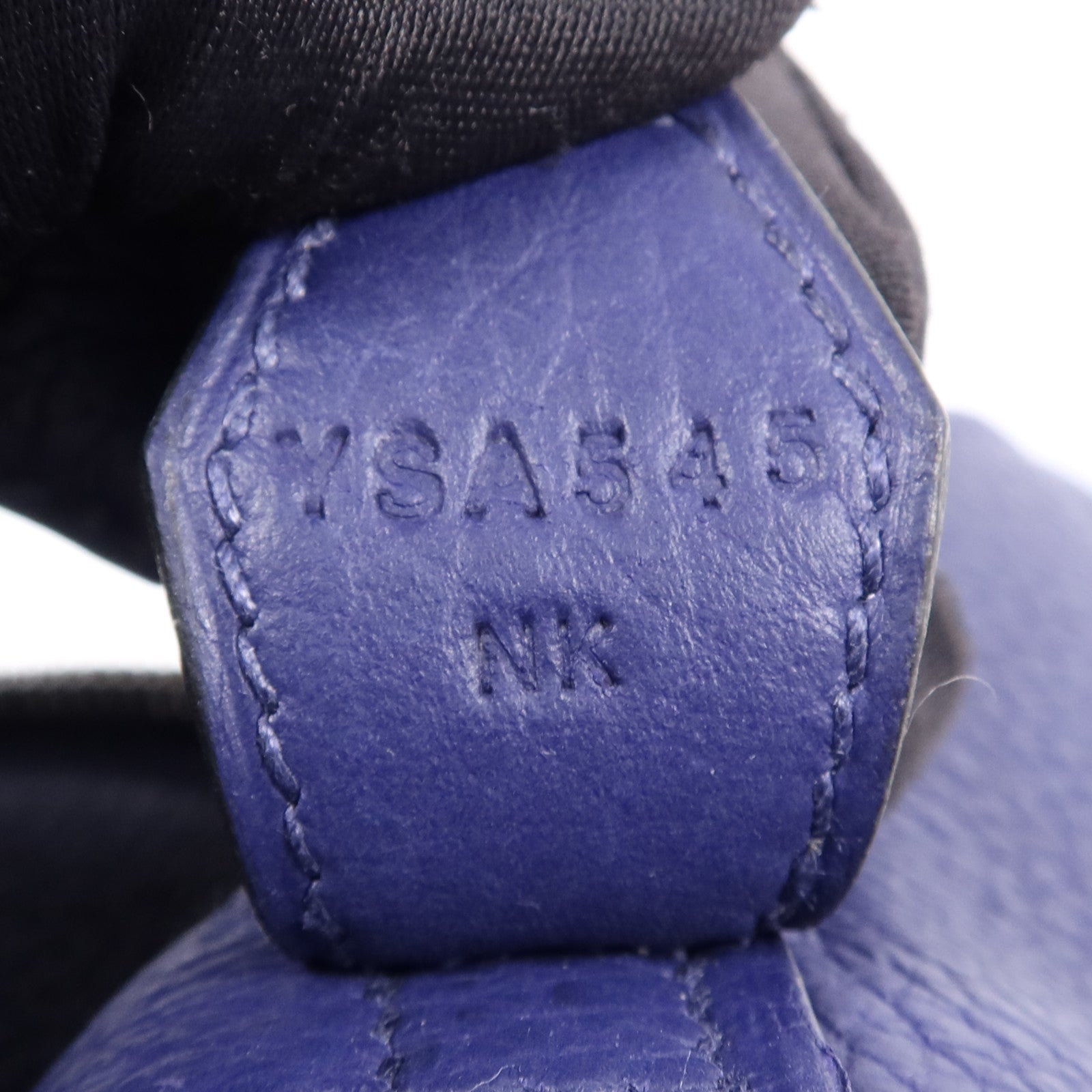 HERMES Clemence皮革Bolide 31金扣手挽袋Bleu Encre